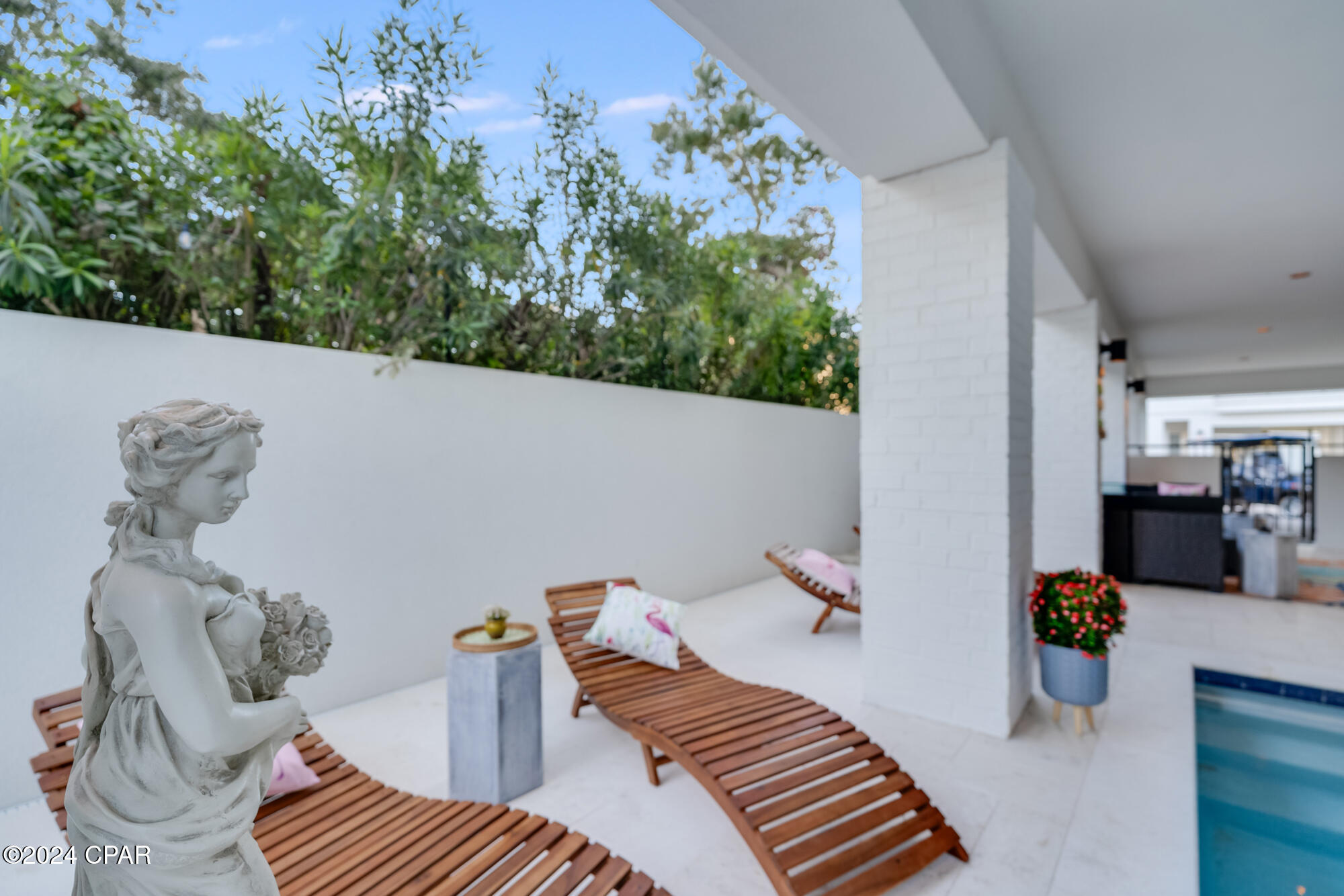 Defmu7q 20ee4entkzizru8fr Hy34niix Hc6b4aak