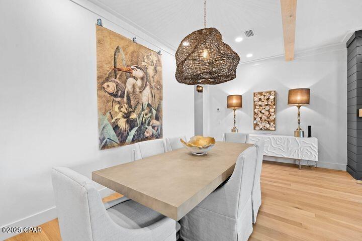 Up5th_gtx0hxcd6msfeel3fn0dq_n2rzmg72208dxbs