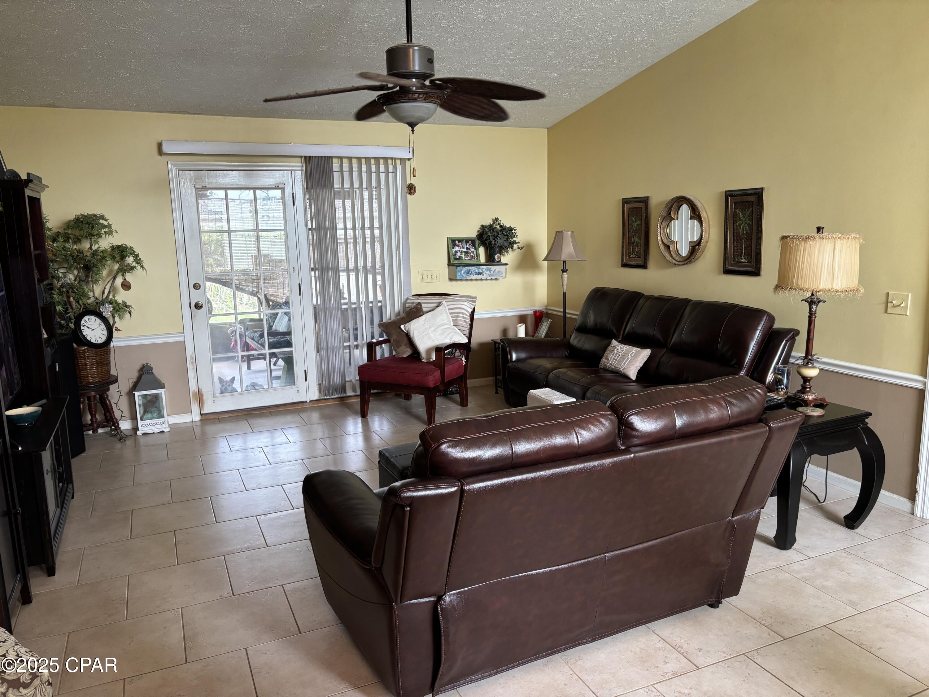 0xynqucamqamzr97a9pj95u8vsq1bpsw5npapmekd_c