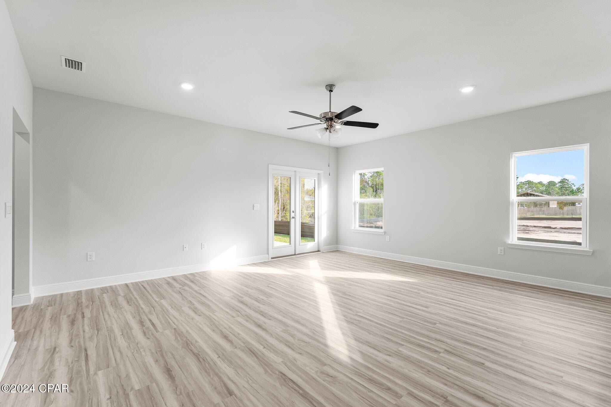 Image 15 For 664 Norris Drive