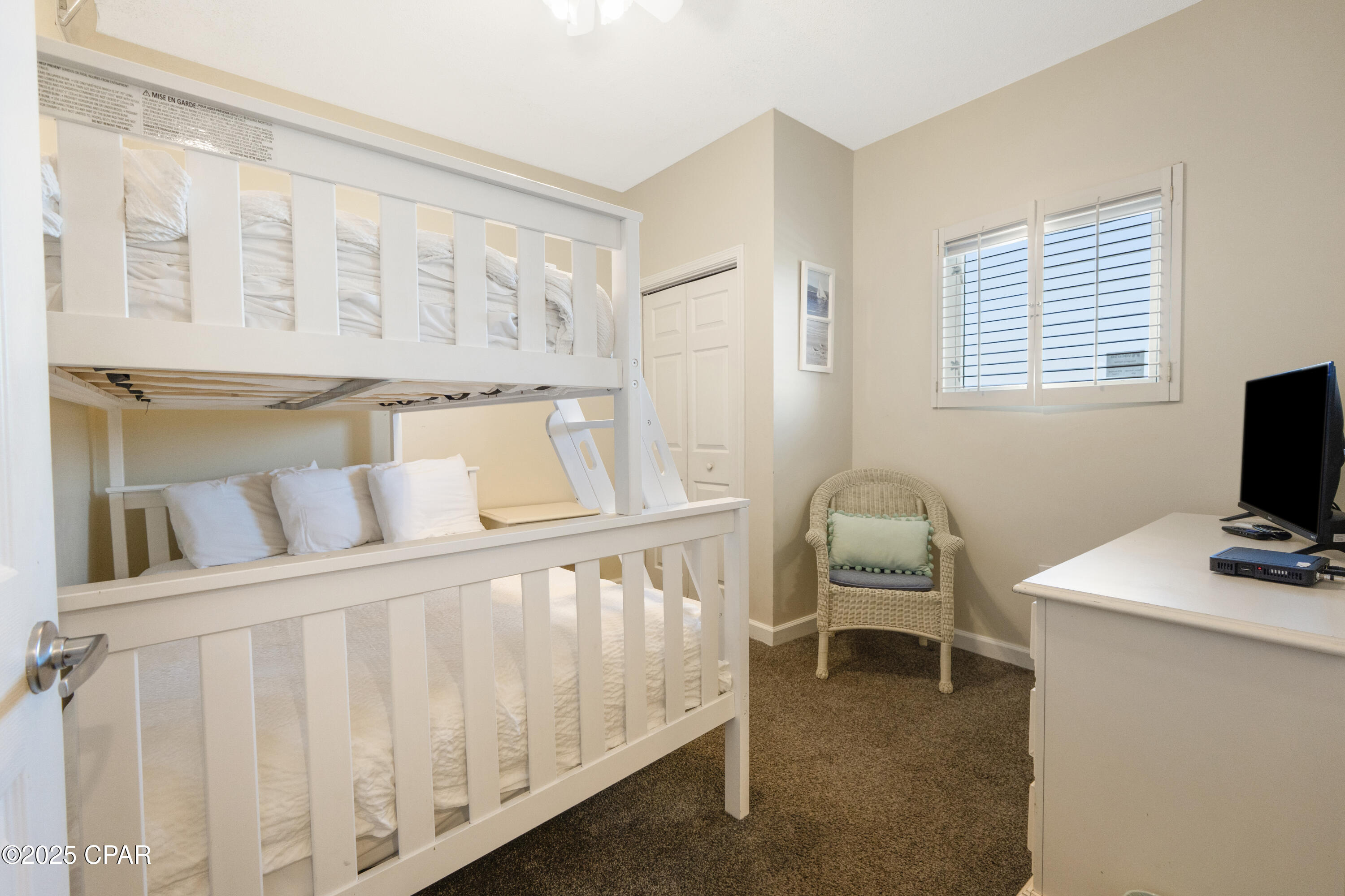 Dz M 32qmvvim5gubbvoj48nnmjifeumnv58itib8ba