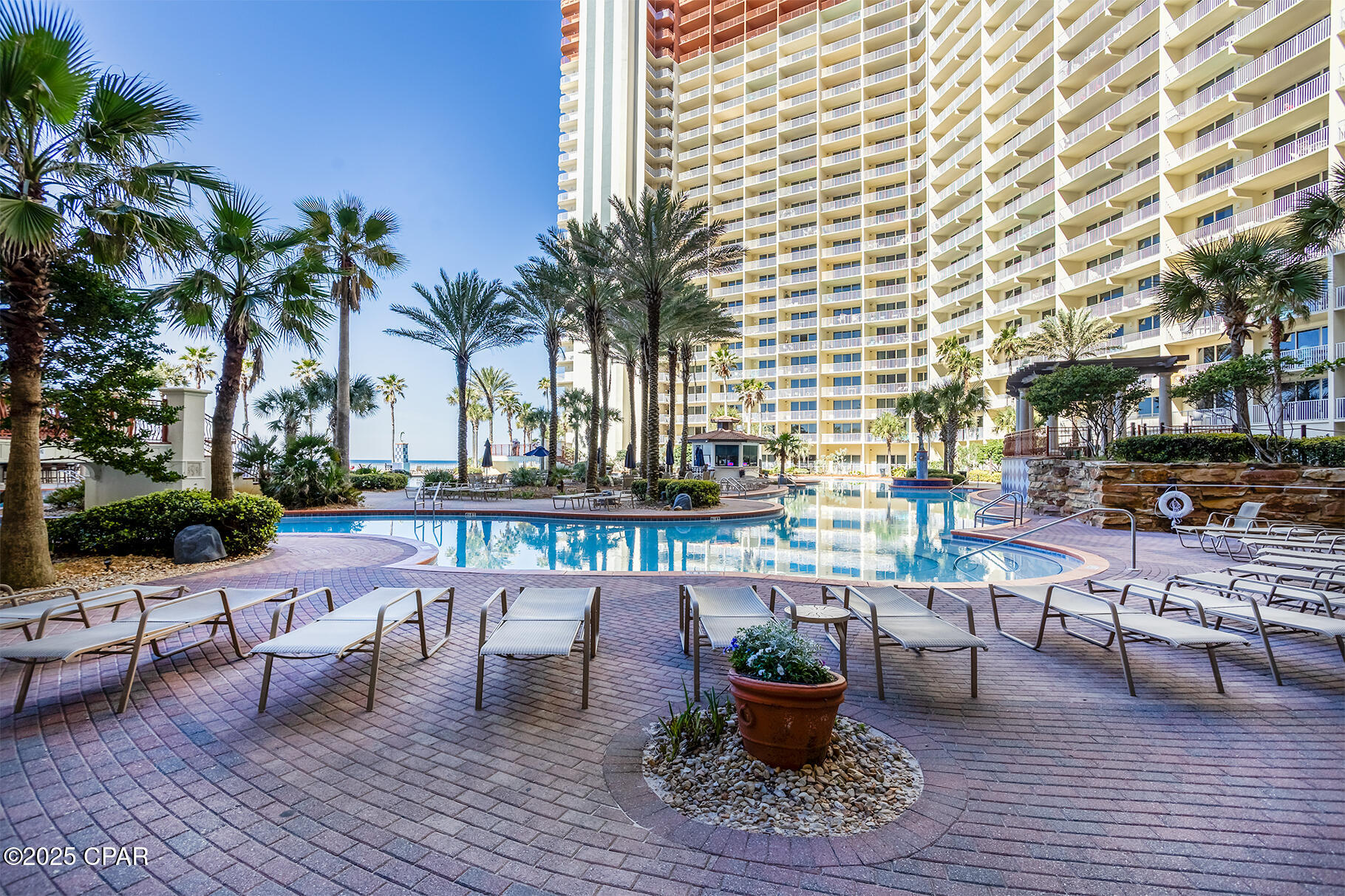  C5yfh4jn6q0x_lzge5vn40ogsptmphi5x_53p886kc