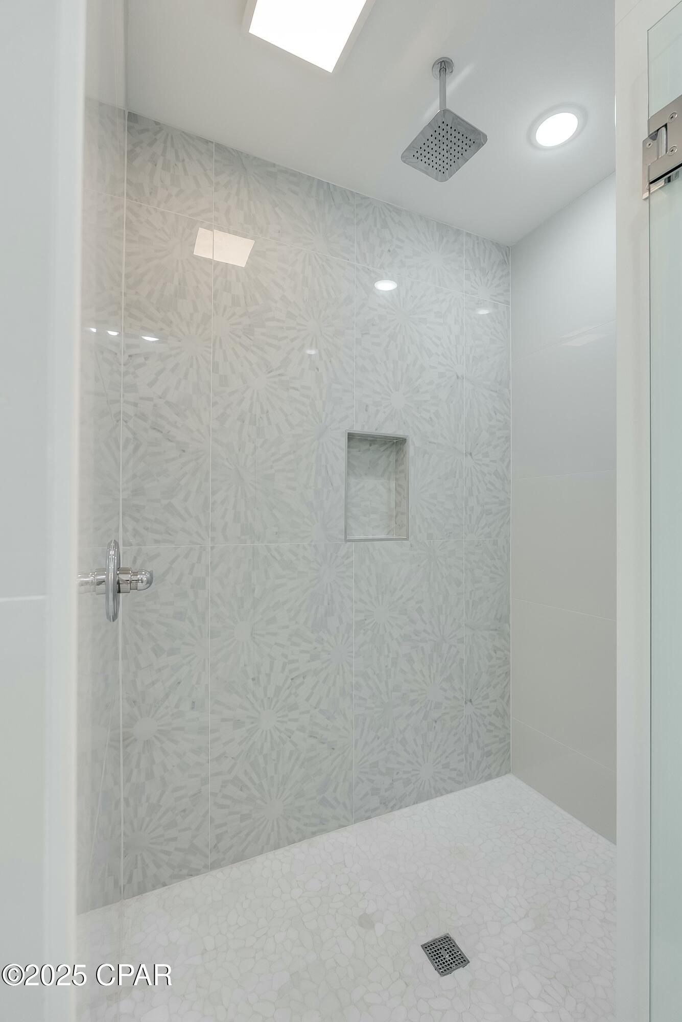 Ewtog85q4z9jv3pldzgmokdjusgkrmf7qze3evgm5cc