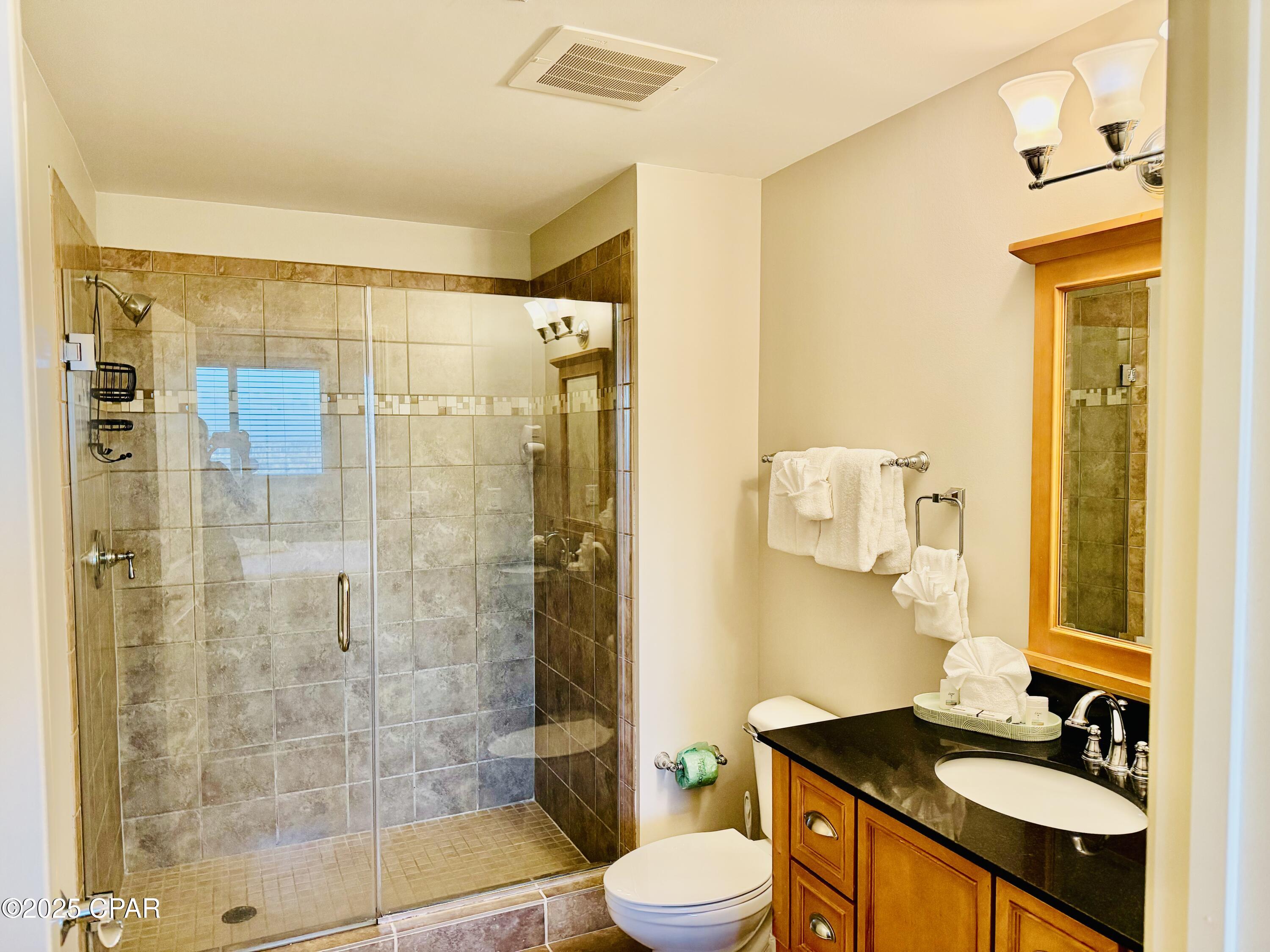 Pffqsb_zkos Qg6eu2la2b 9nycvly72uxlkmkx6tyq