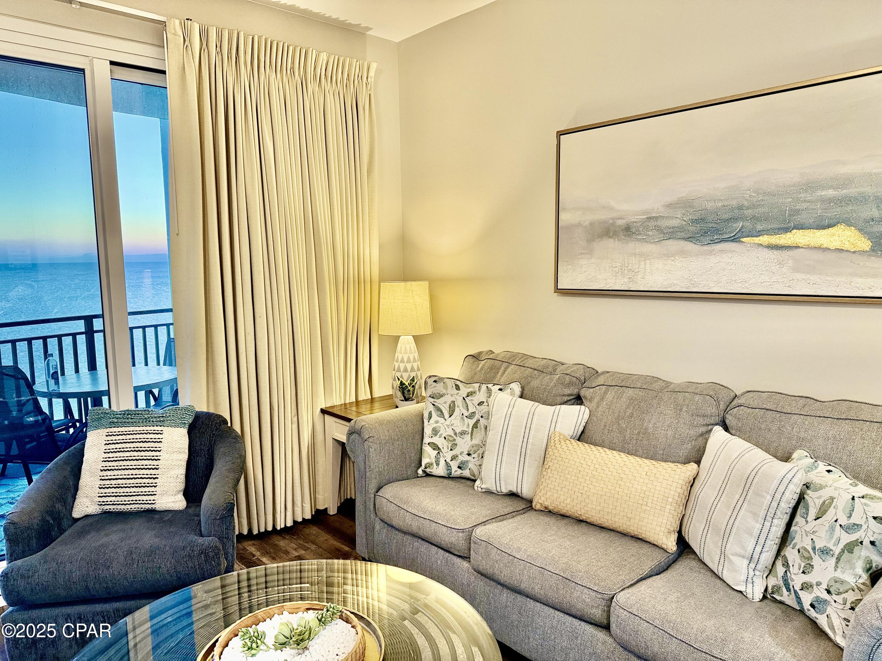 6jxsk7bl6inwz1o_amh Manhk_gm8zwmpk58fybhxlk