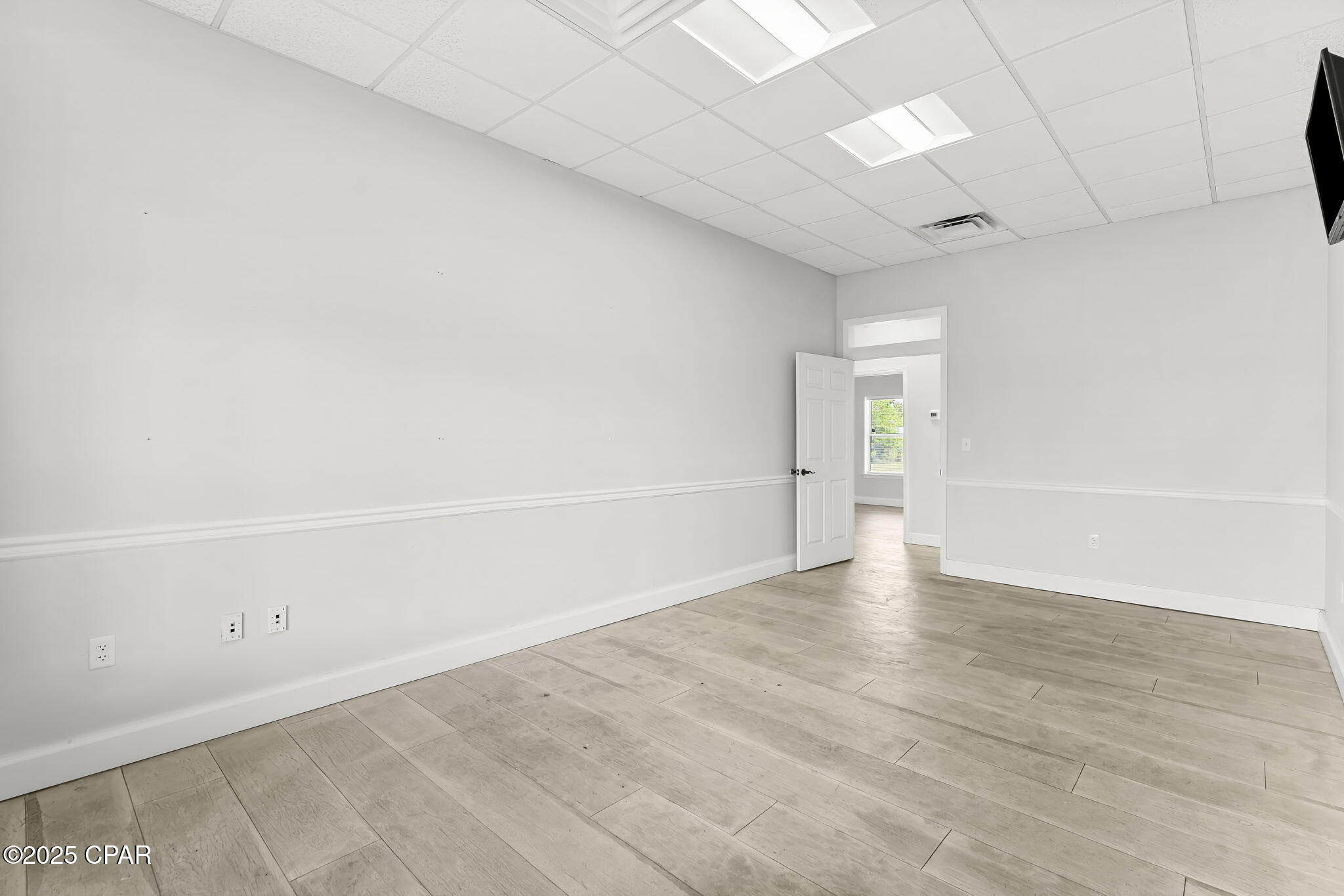 Omg3jzc 9qsvtywcexai16jeljniwzhfvd0juuovf1u