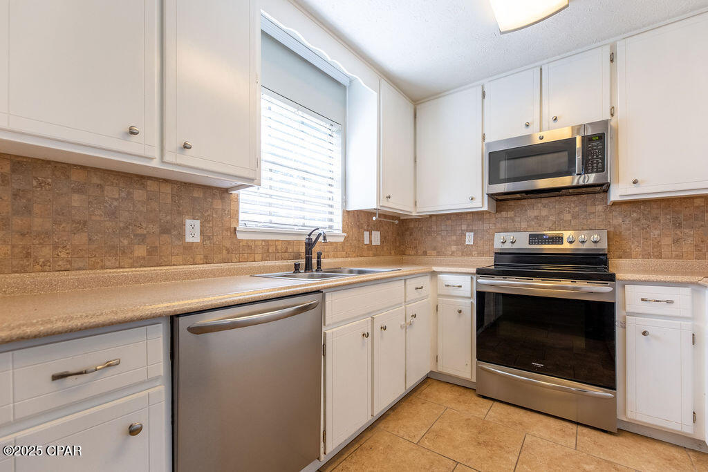 Image 7 For 3615 Courtney Drive