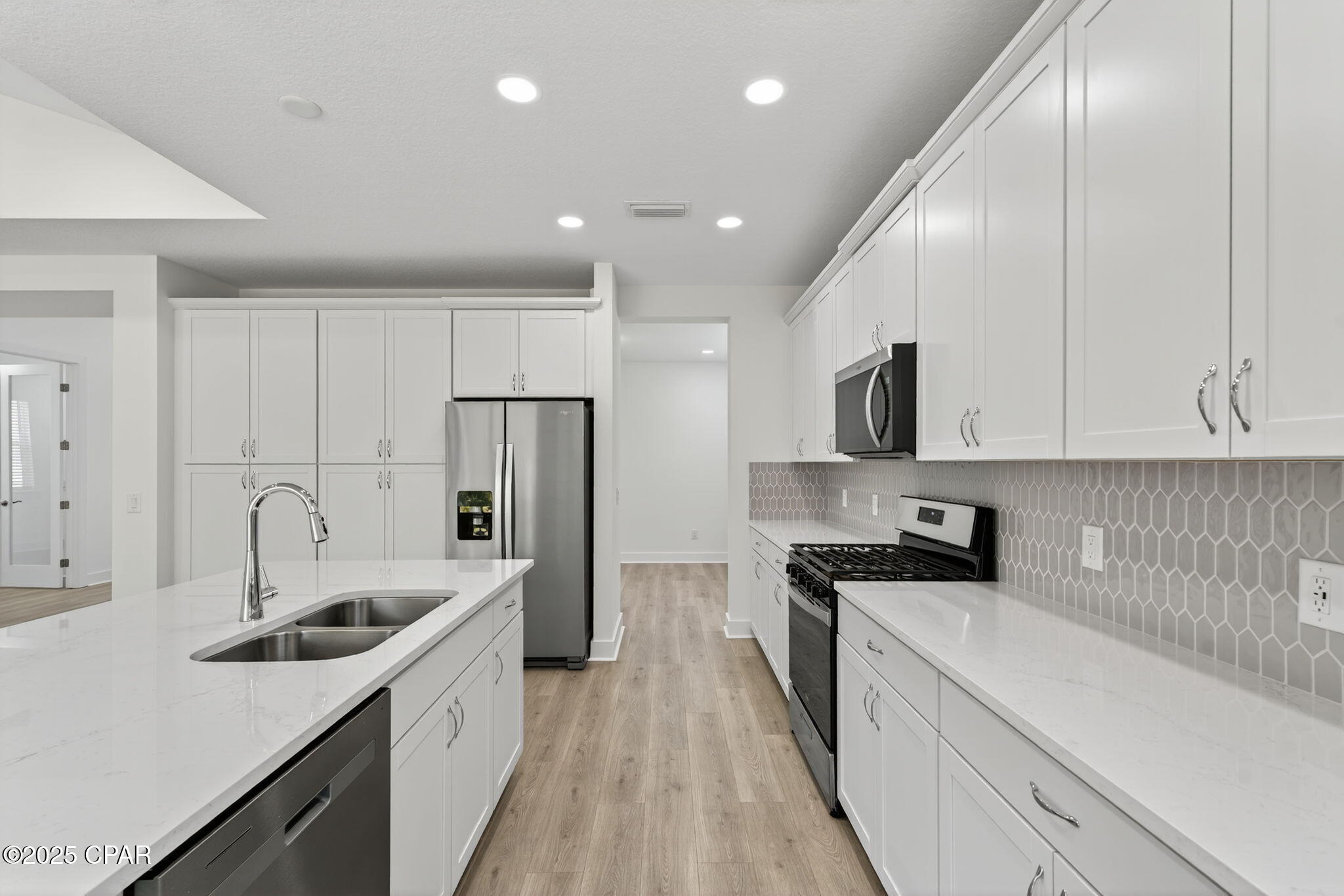 Gv1a 0pnvuyjdgvt83xfuzj1g2u1isneyaazdwgnjoo