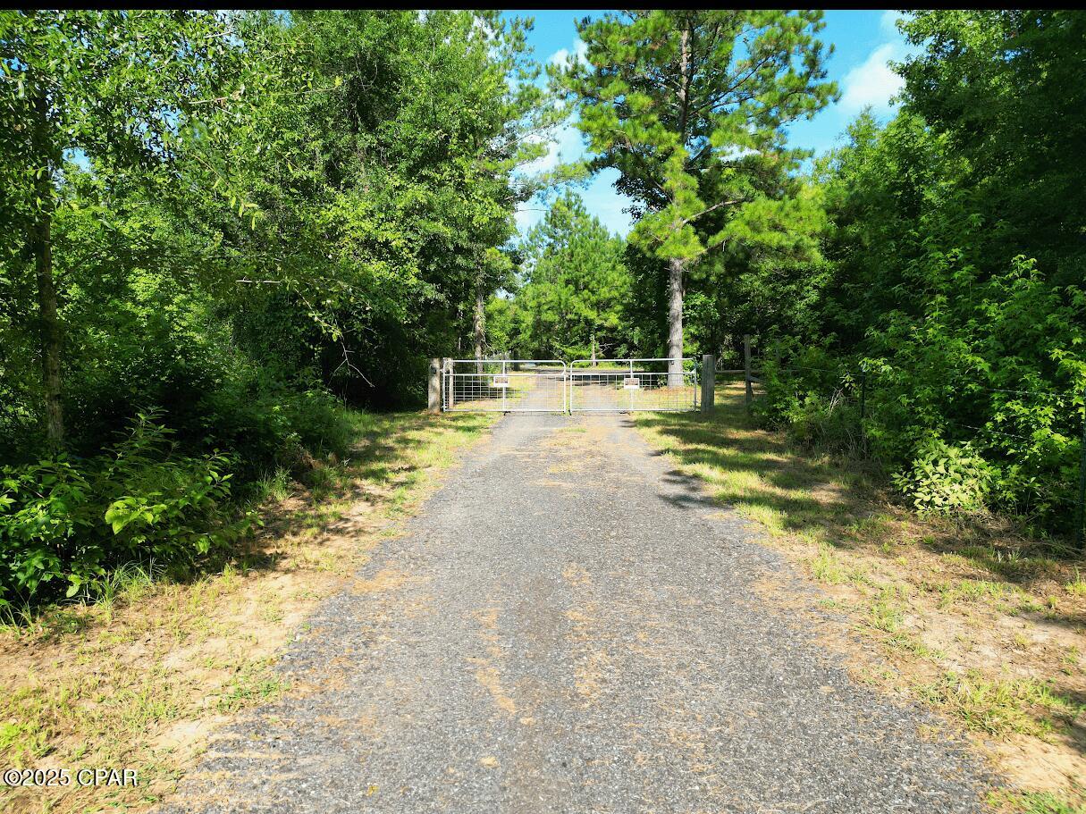 84m6n90uq12zed17vr5_uwtsofg8macbp7vfotv4uio