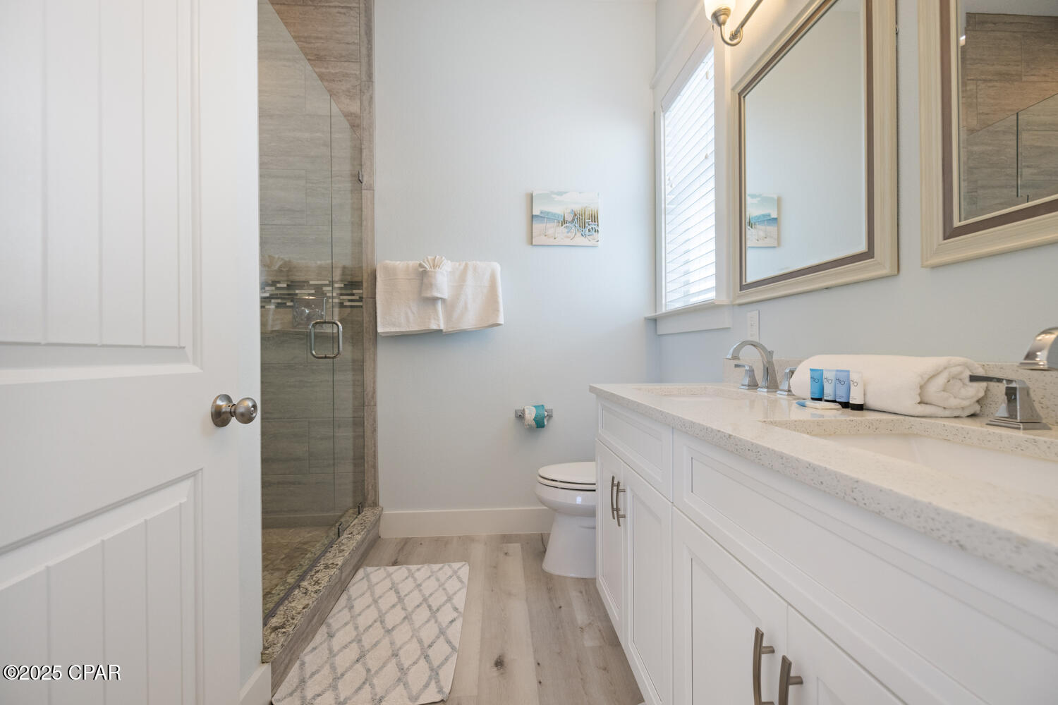 1hv8rvnt5kj6beu3uaiejhq Fj9uahjb2svg1ux R_c