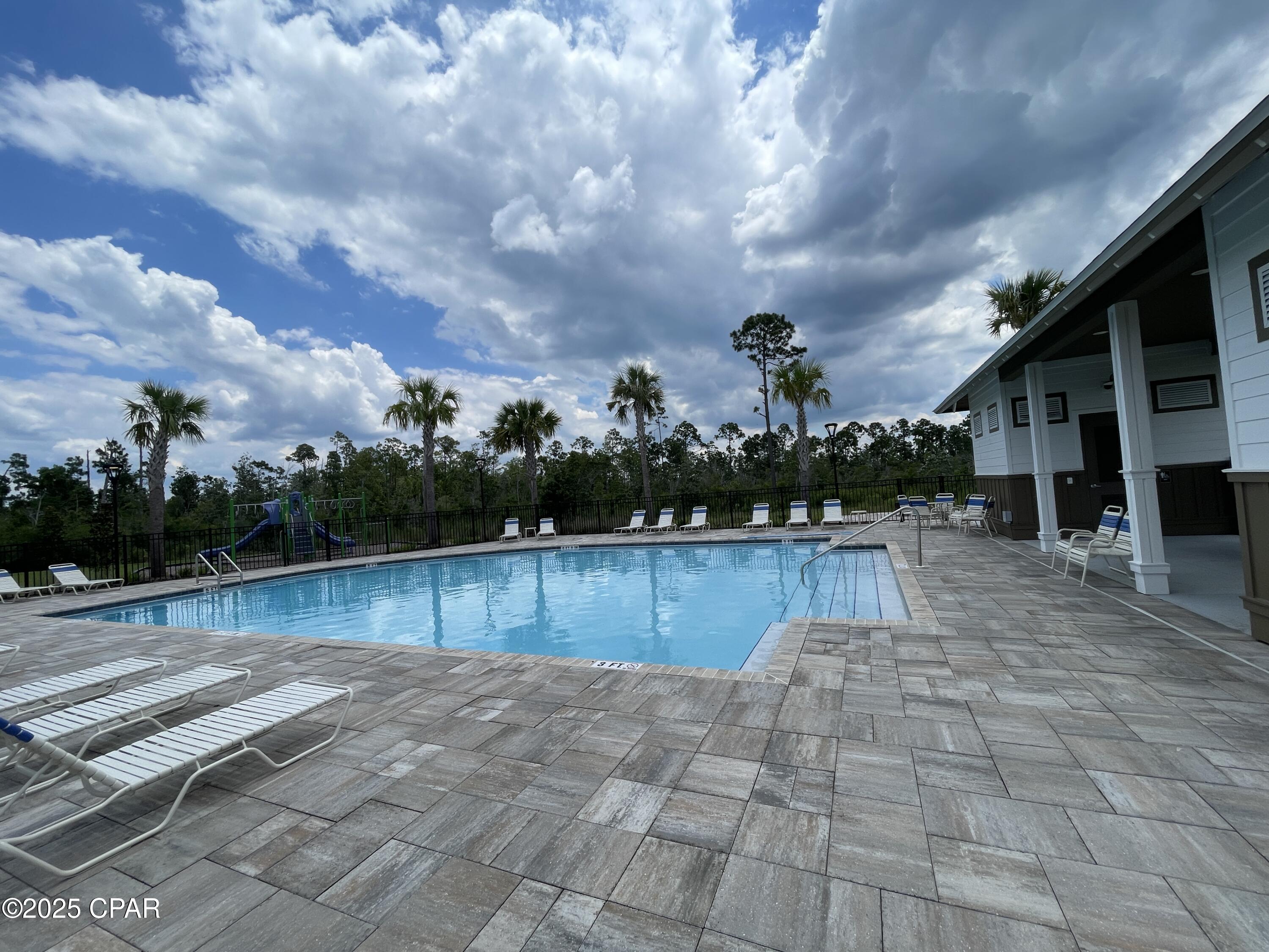 Cgnd0gwylqz4us4pfhvf9mfldipnwwe3dxpz9cdjutu