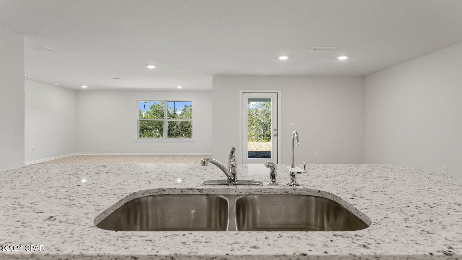 _yx Sije8awrq Zbnp0hsfjoyfrkuglcv4spfqv4lrw