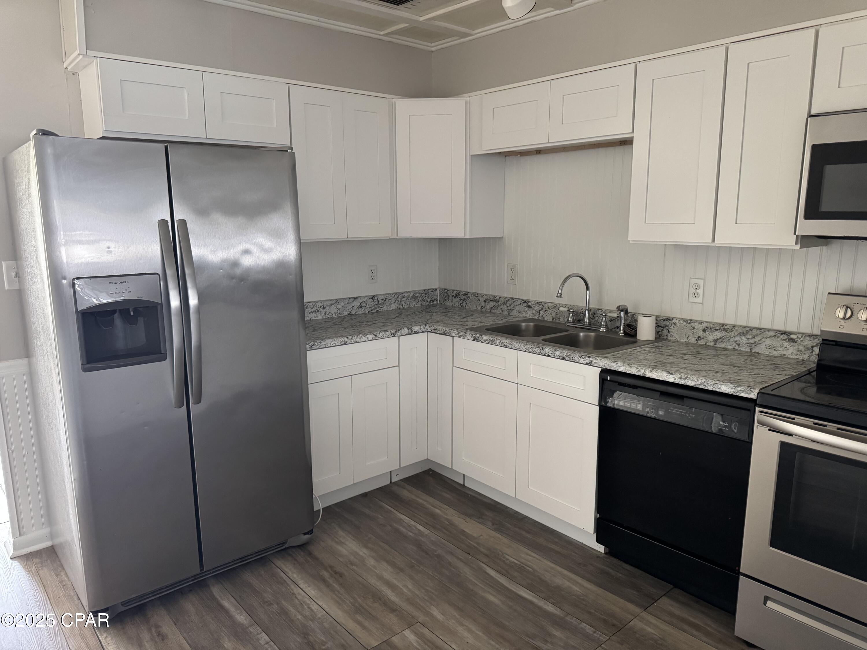 Am55szzaegkolurvzgizokd0hdahegqmvi8hqmip3bo