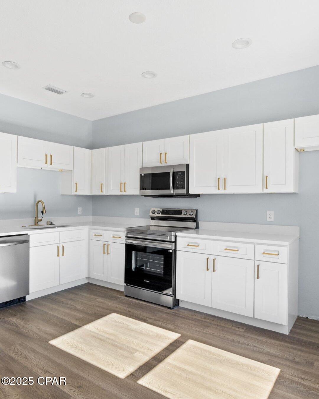 7wsfqa3vpd49hozob0jg3ju7olegc__vhvv1ffyow7i