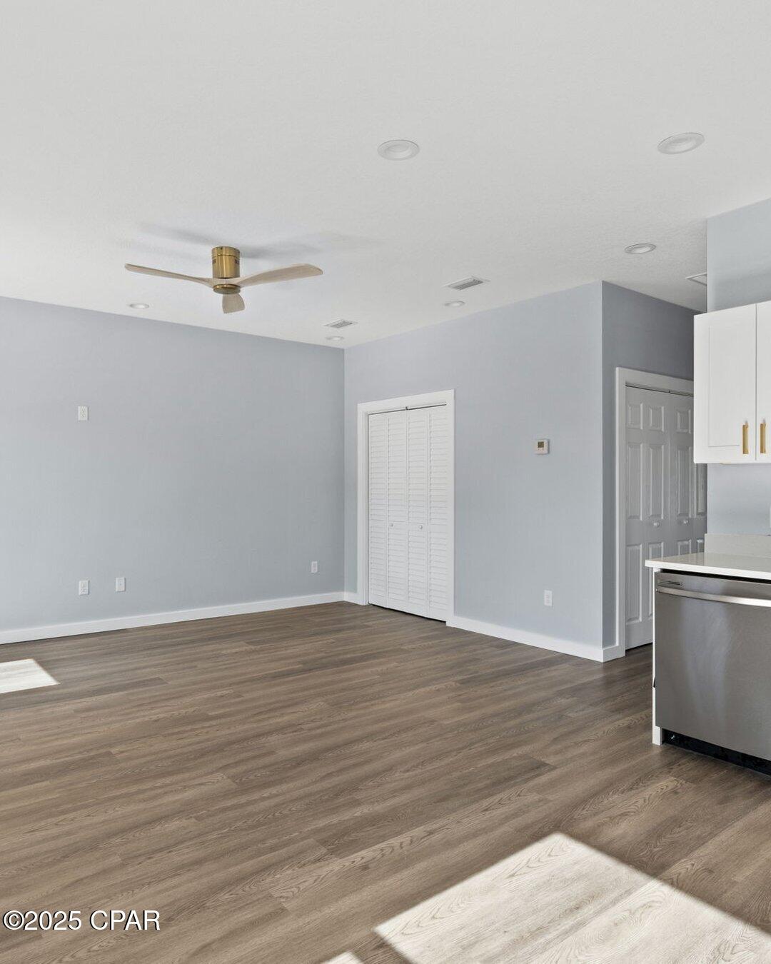 3rtr9jjwmzn7vsjoqfq_qqzo37koxzv7ix7aupphcue