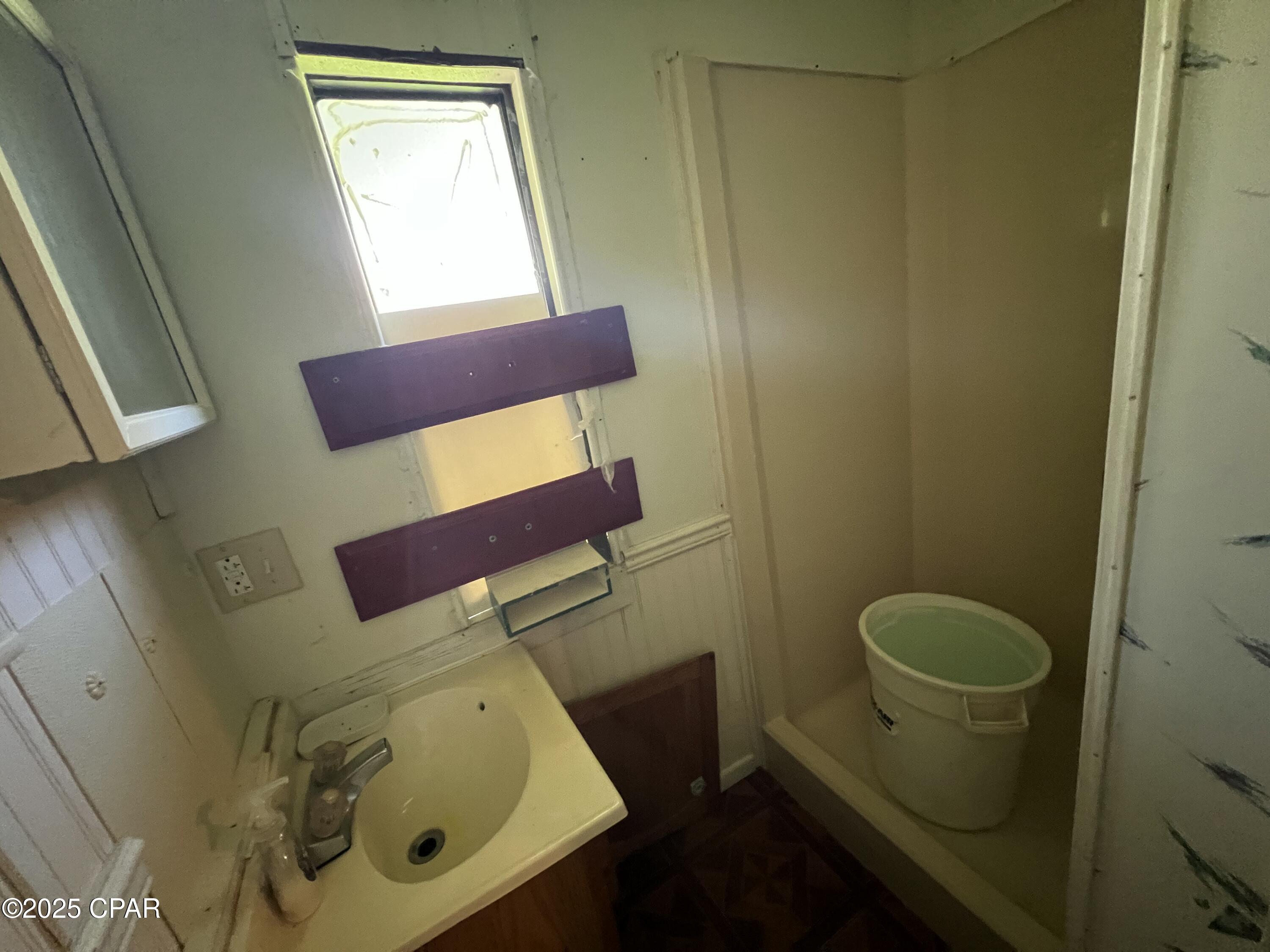 Uvxkqvszxlplg4w3dmpcqiagbnqkxwlhzttqec701xi