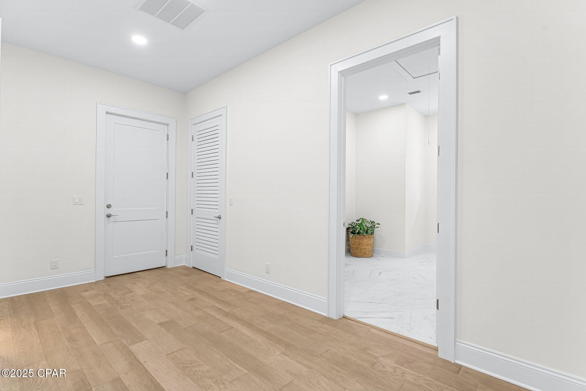 Image 25 For 22103 Marsh Rabbit