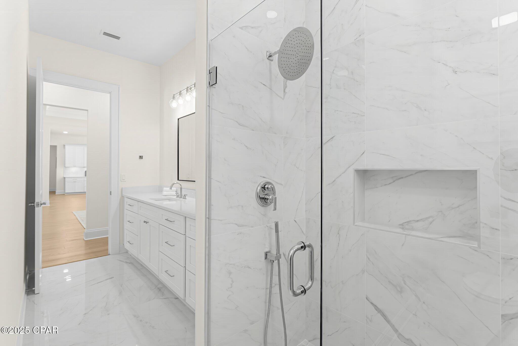 O7ebl9npfphhz1vsykcay7s4_fn0jrj_wlrdzwgfaam