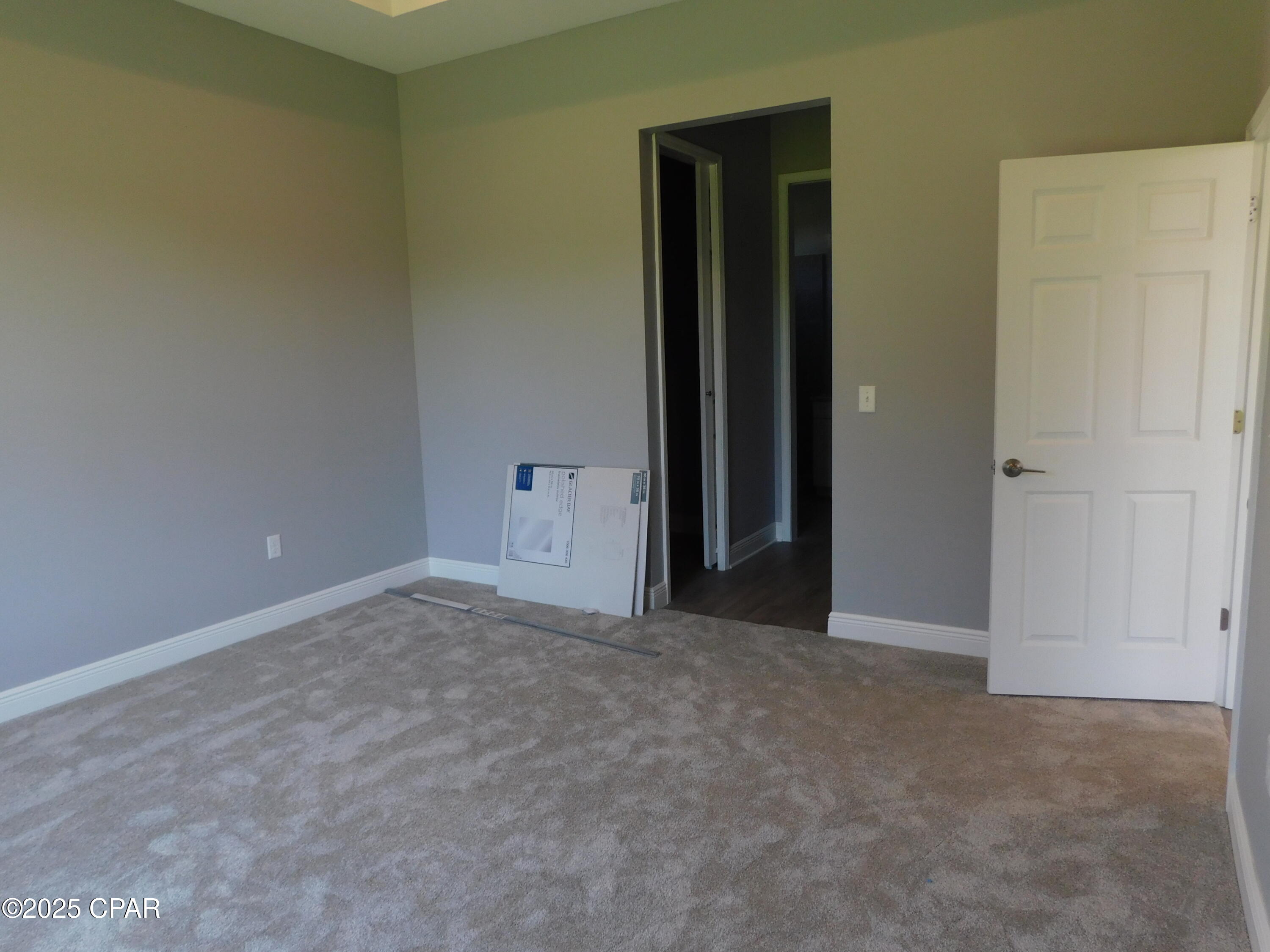 Image 21 For 2445 Mercedes Avenue