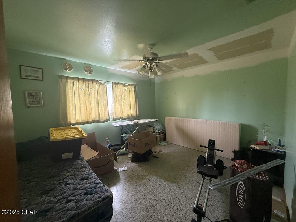 Rlxz L E8avyuc06ar_t4czdx2j_qyav3hnu65szrpa