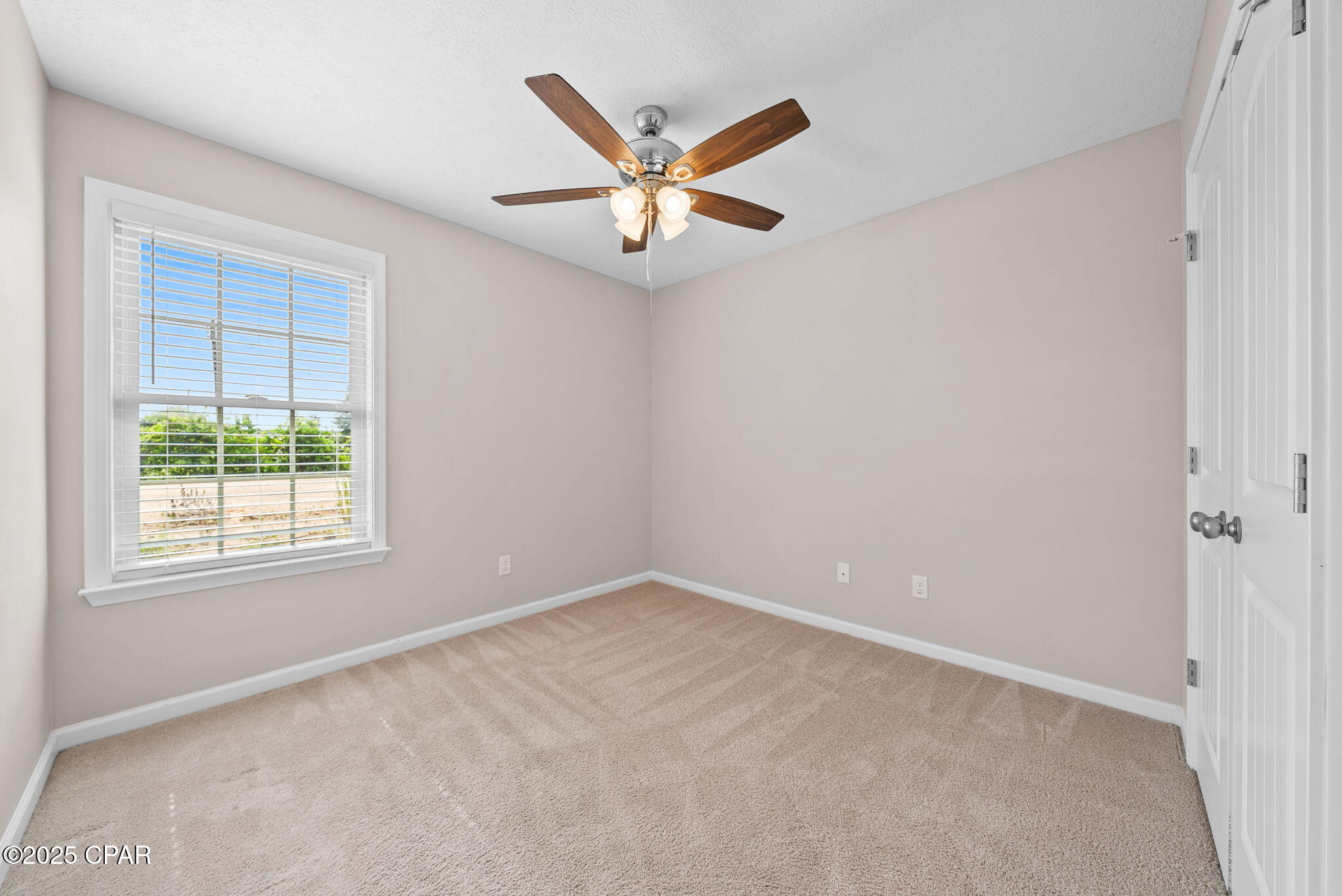 Q0bxut1mleqoqcxd0xme0e3eqijknx8lsqmus7rllvg