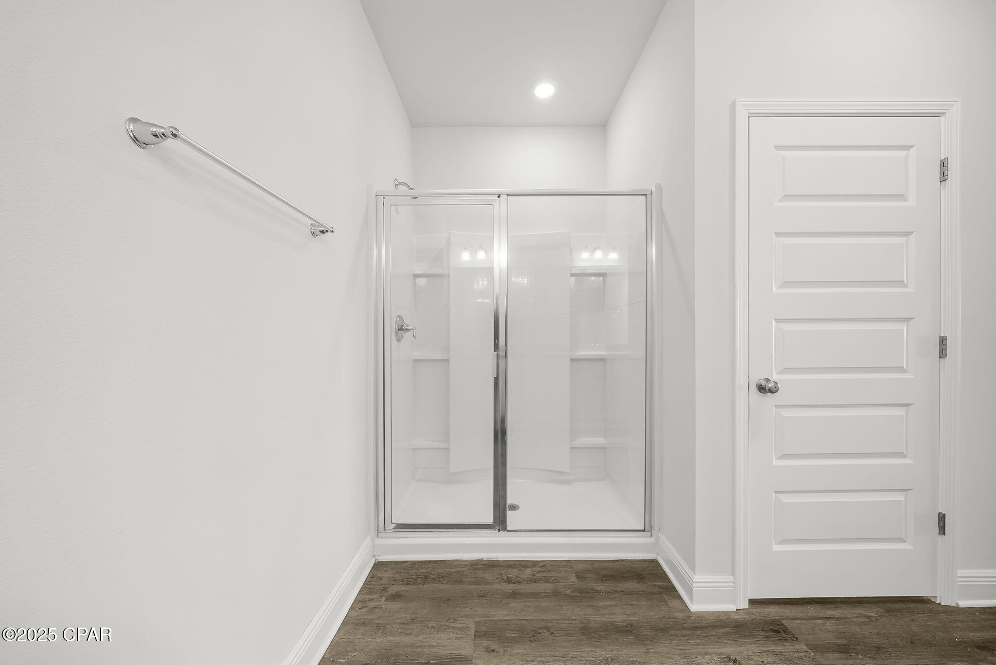 Rhfnq78bm41fw4pbe6zovtklxiccgxurrnjdwvibmfs