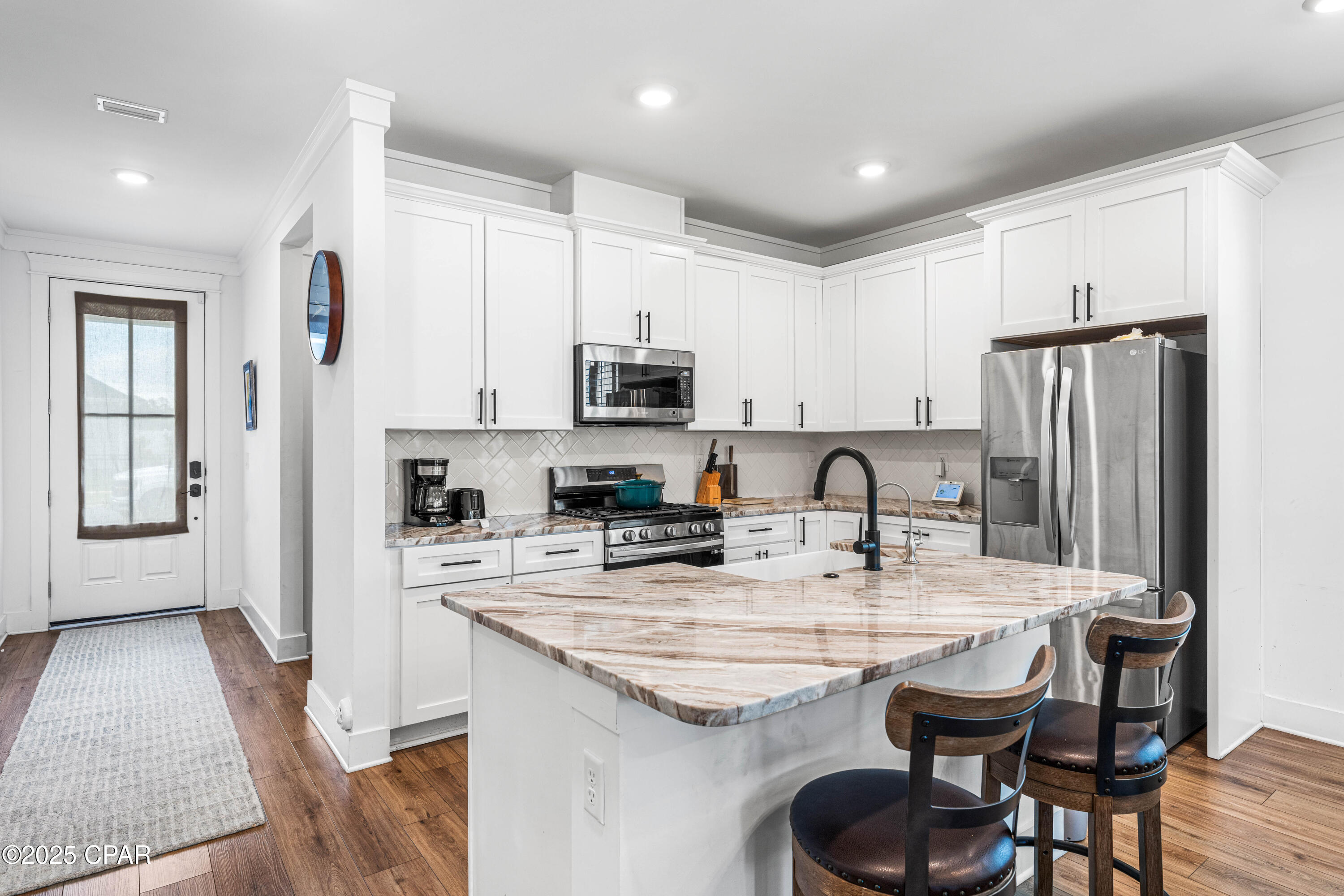 Image 12 For 709 Longpoint Way