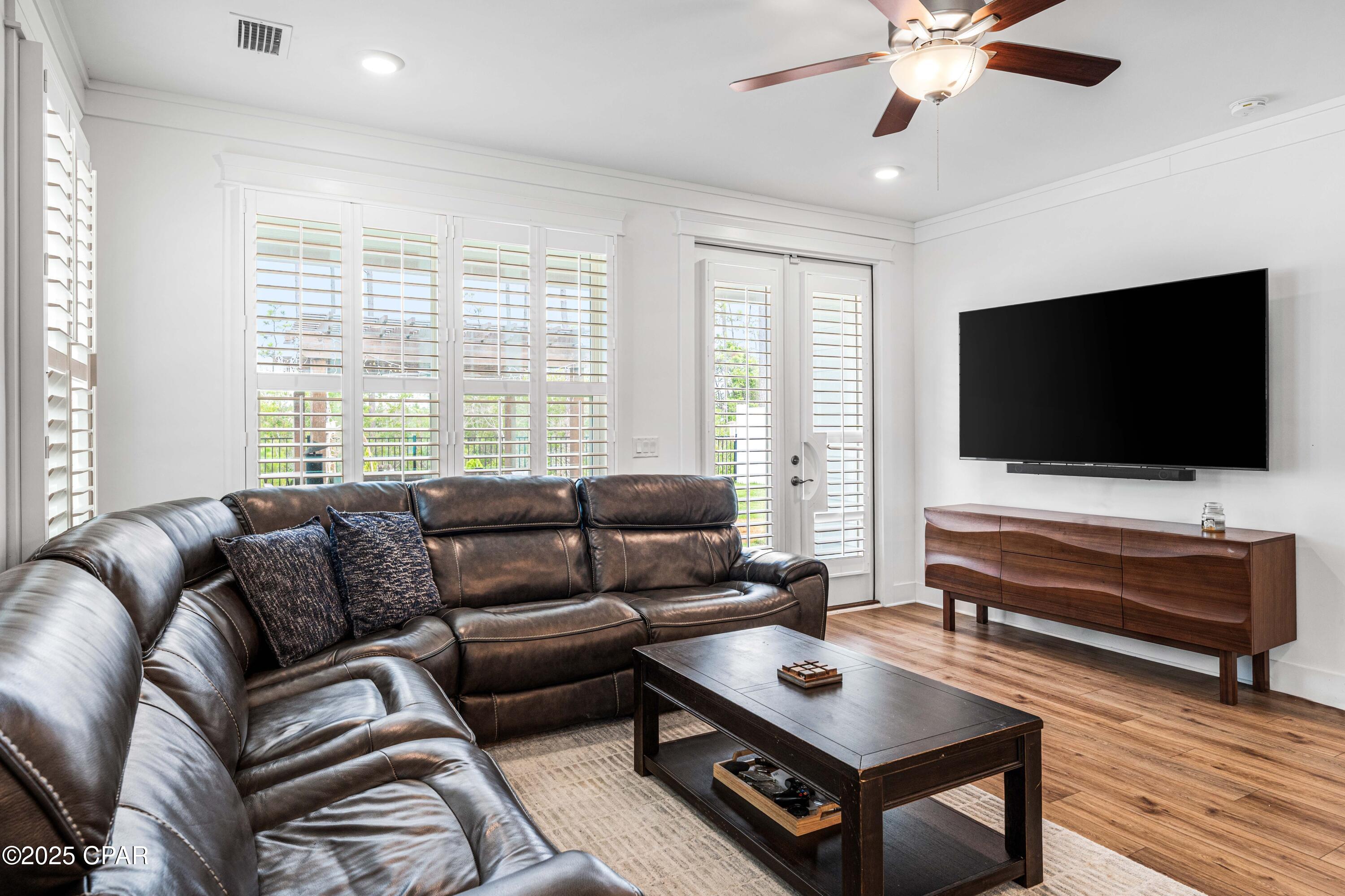 Image 19 For 709 Longpoint Way