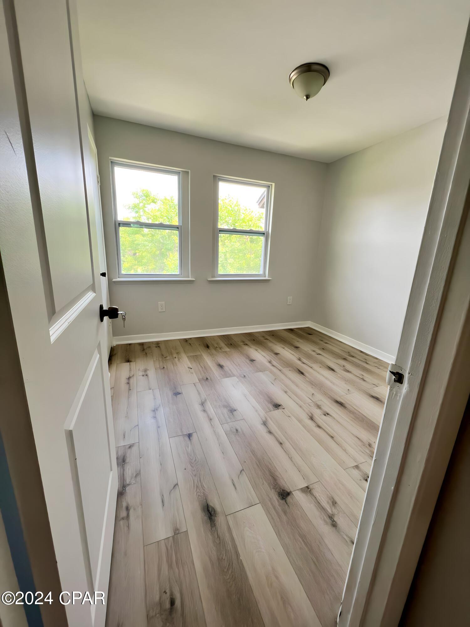 6tv9uxk5kedi1irjfx59_ssaplquyvhbidbhw Feh_e