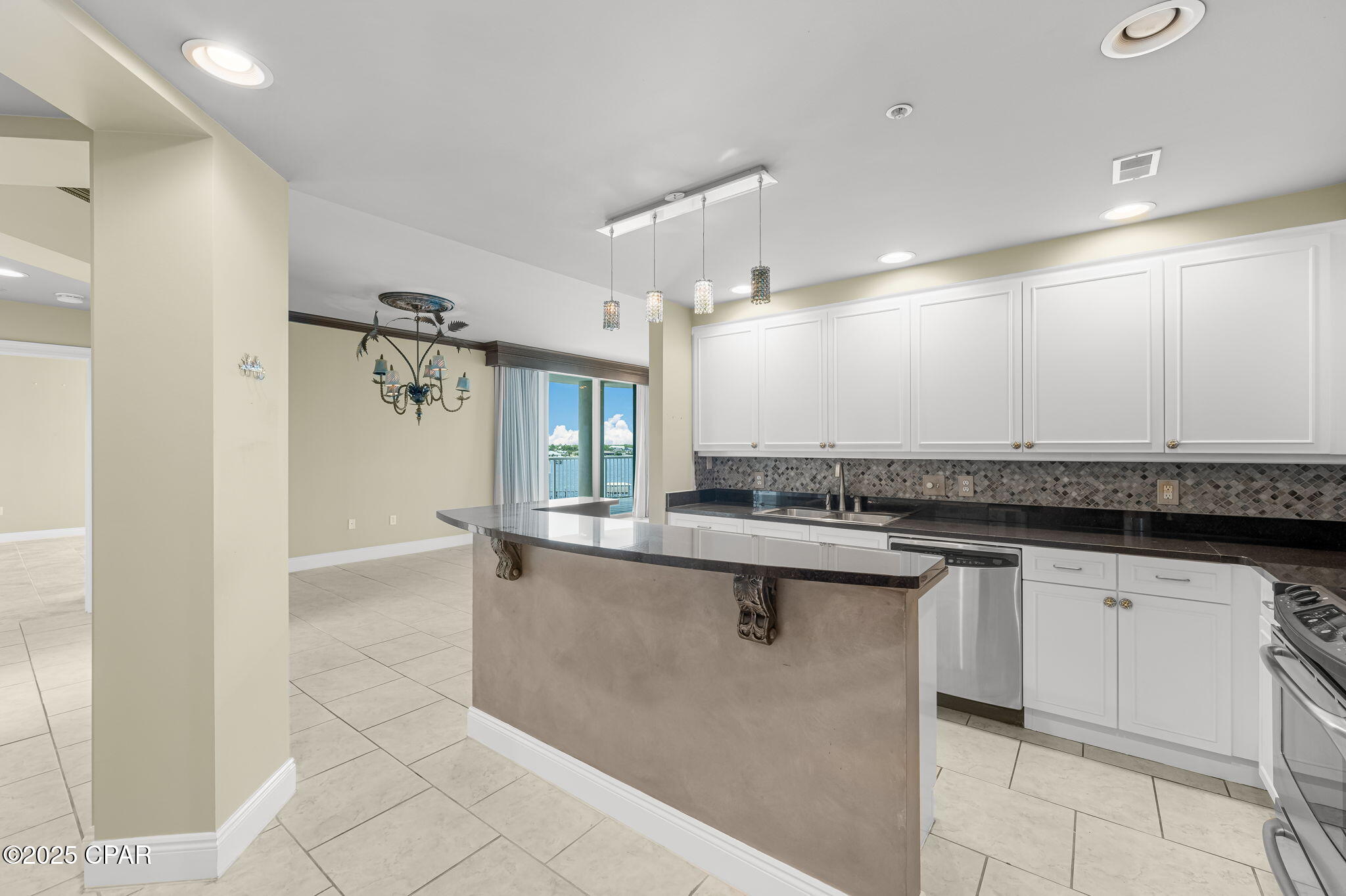 V5lbg6izsvmxldm1oo26_fz1dpvgw0xdvvudh3bcvxe