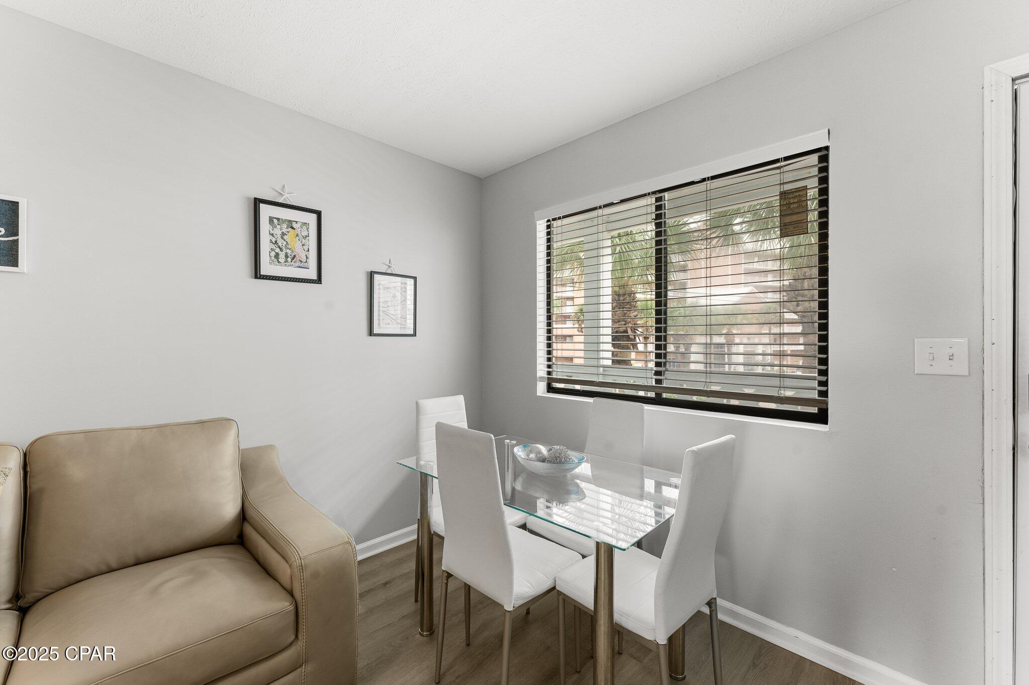 Esafighz26mifqs2elemcz4xgqsc8i Pwhbgipfyycw