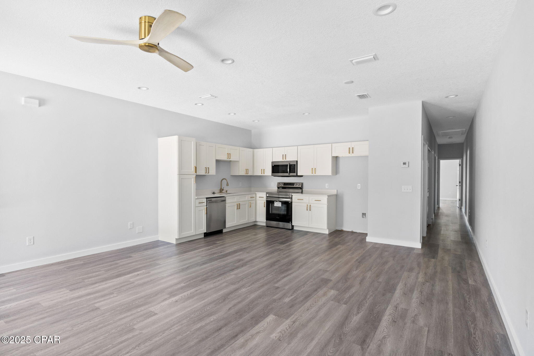 28rsfiruefedyjy7e59kc9gydhrxsp4syzkswm7dmma