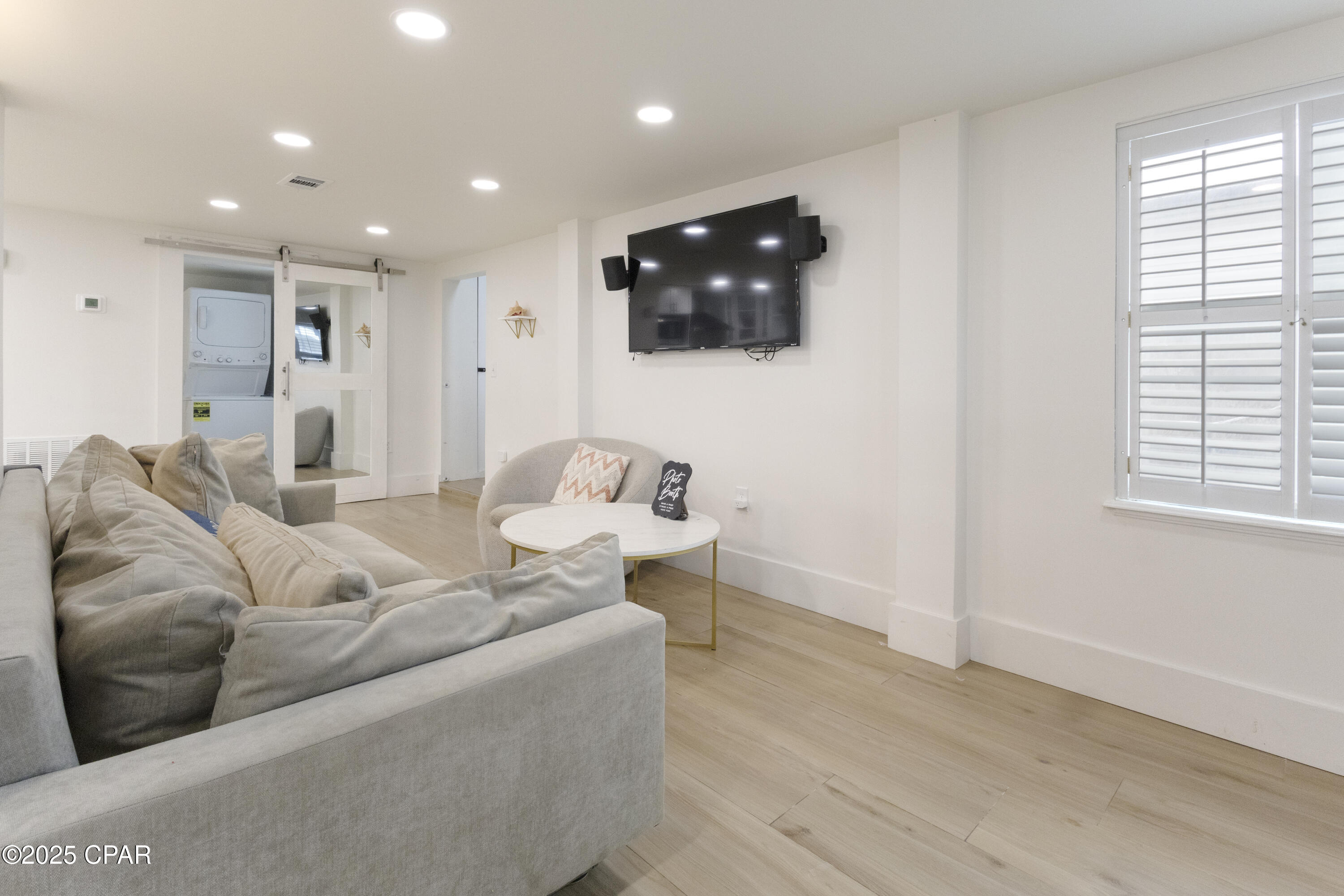 Ue3xjsfngbjeucpijlfqlwn1yhz3enflc4a0wmbqn3m