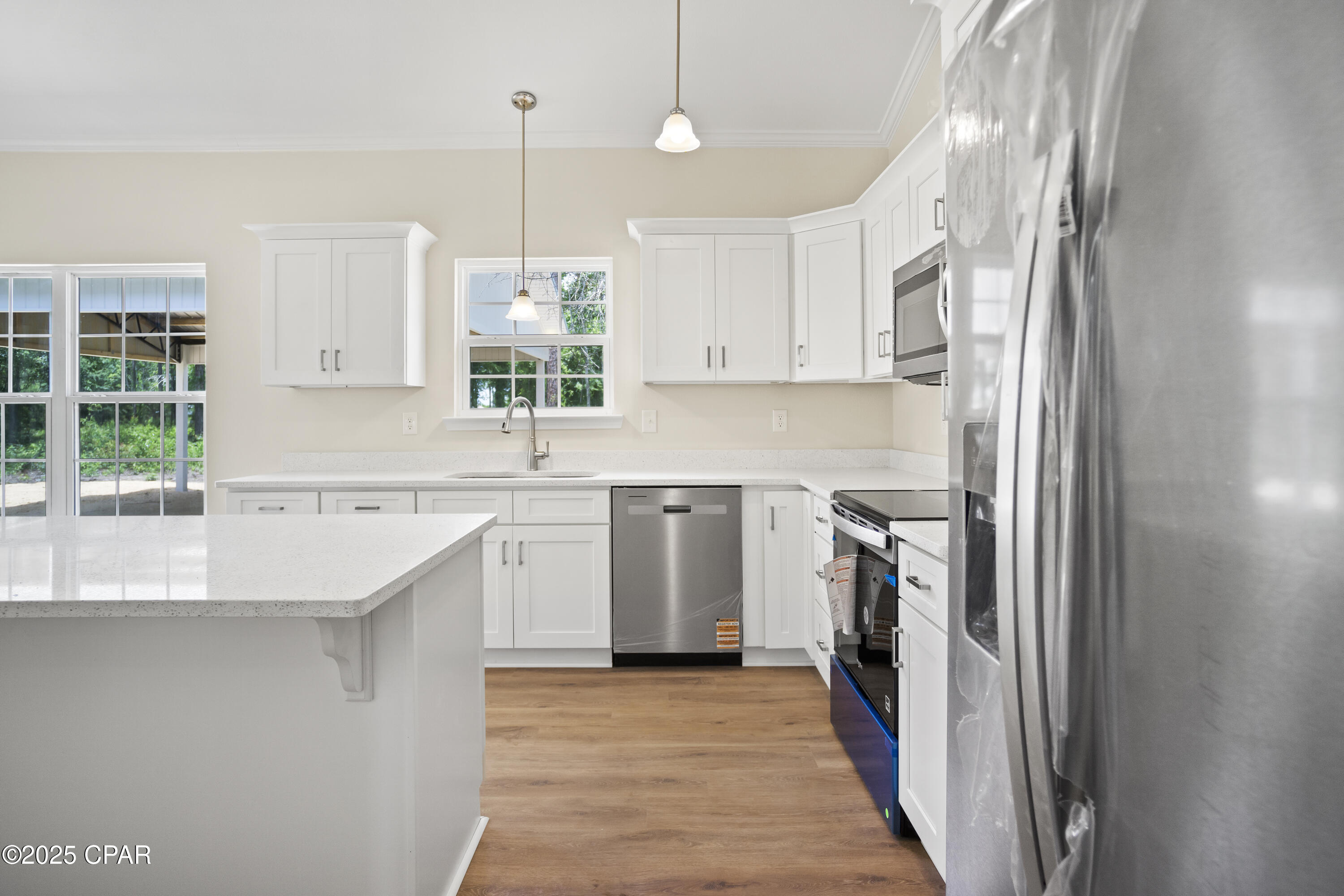 Gcolljemlfyx2nvfdbzamqo_evjta3casbrgrsxl080