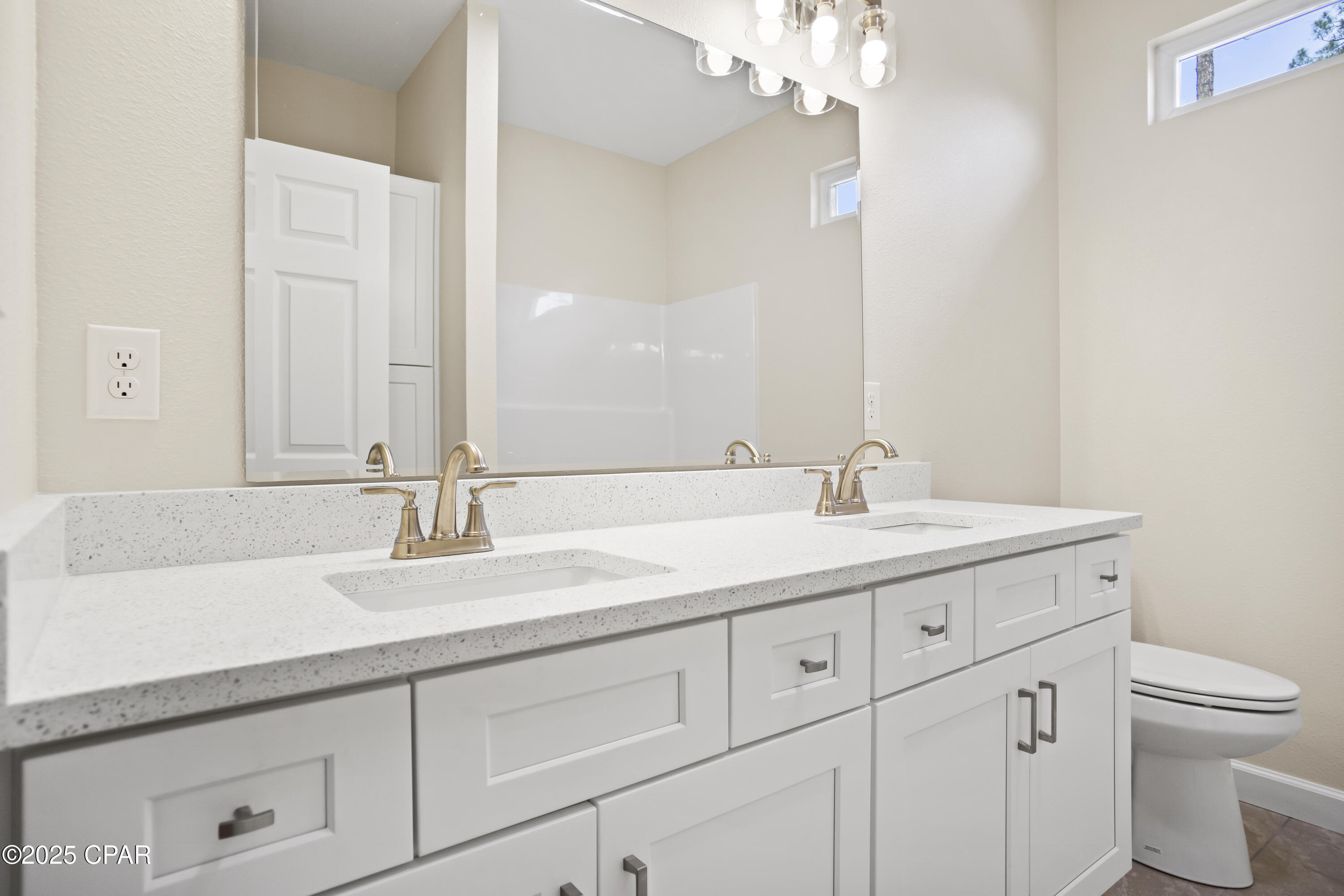 Irlzkbvmxzn25m4urahlxnri_palzl2q0tvp9azdaoc