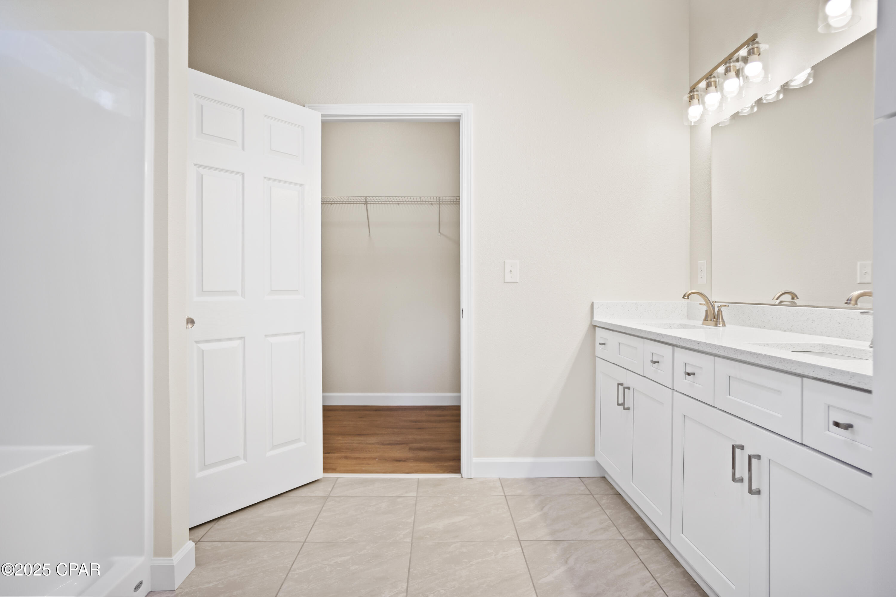 Image 25 For 5987 Cross Country Boulevard