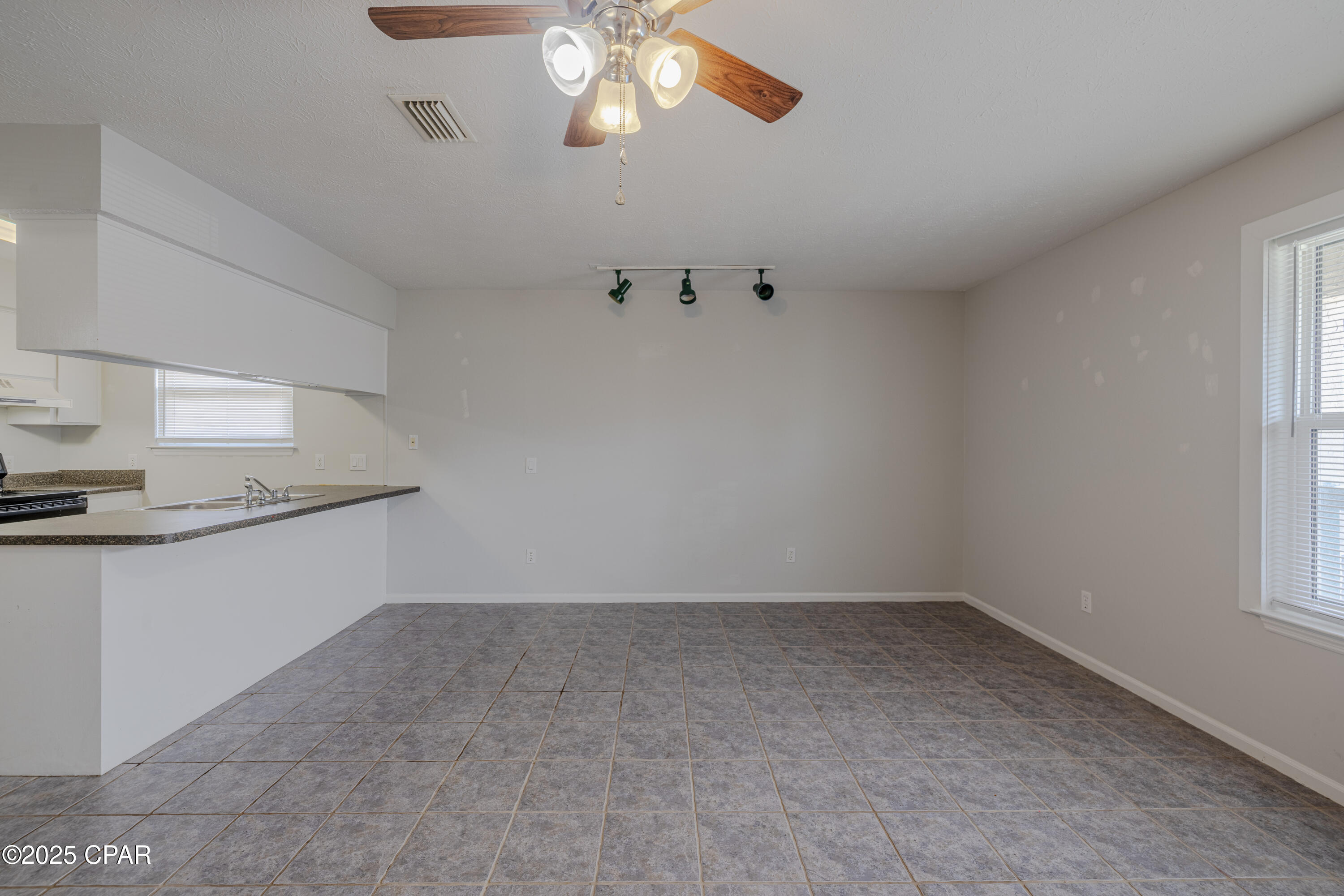 Eclzt5jes4cxmuk7yxsqr7s2k9qiknybrjyyemg9k2u