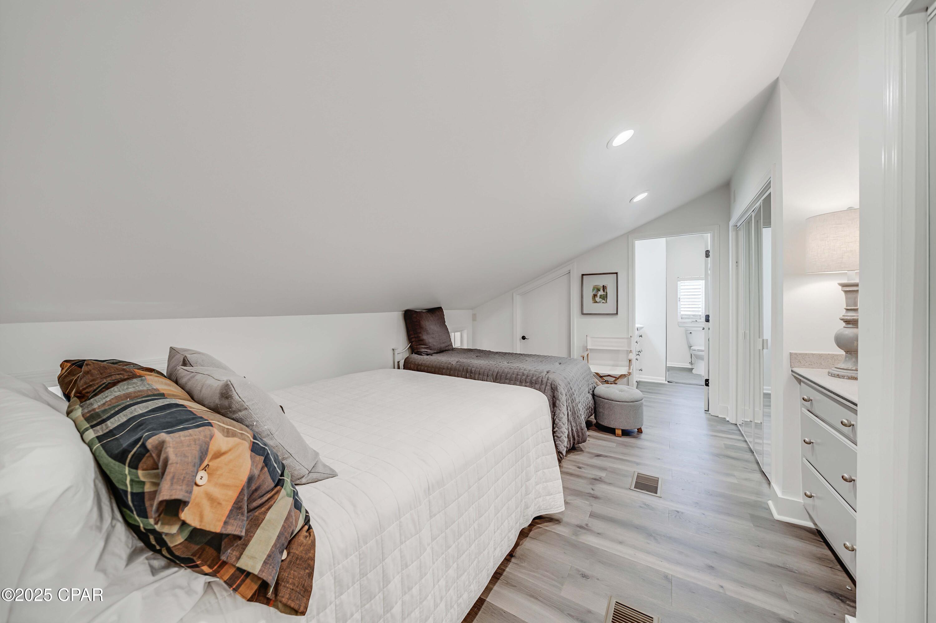 B1zhksyj4zwkfqto630px7in_errf5ymfznejn0rwso