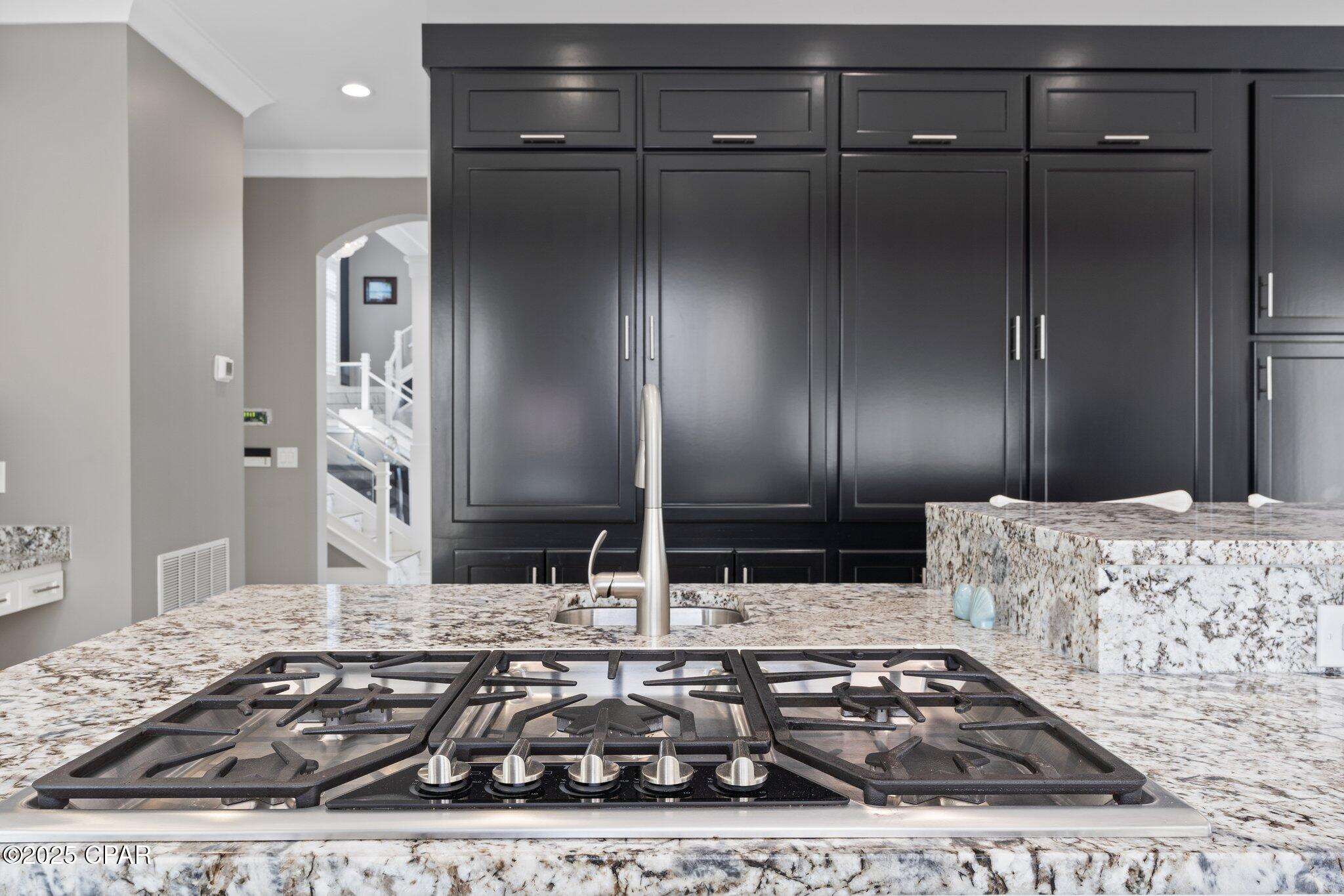 Zj8 Kibffgfarxhh82o4hmq_9far5v9io Fivlpbtta