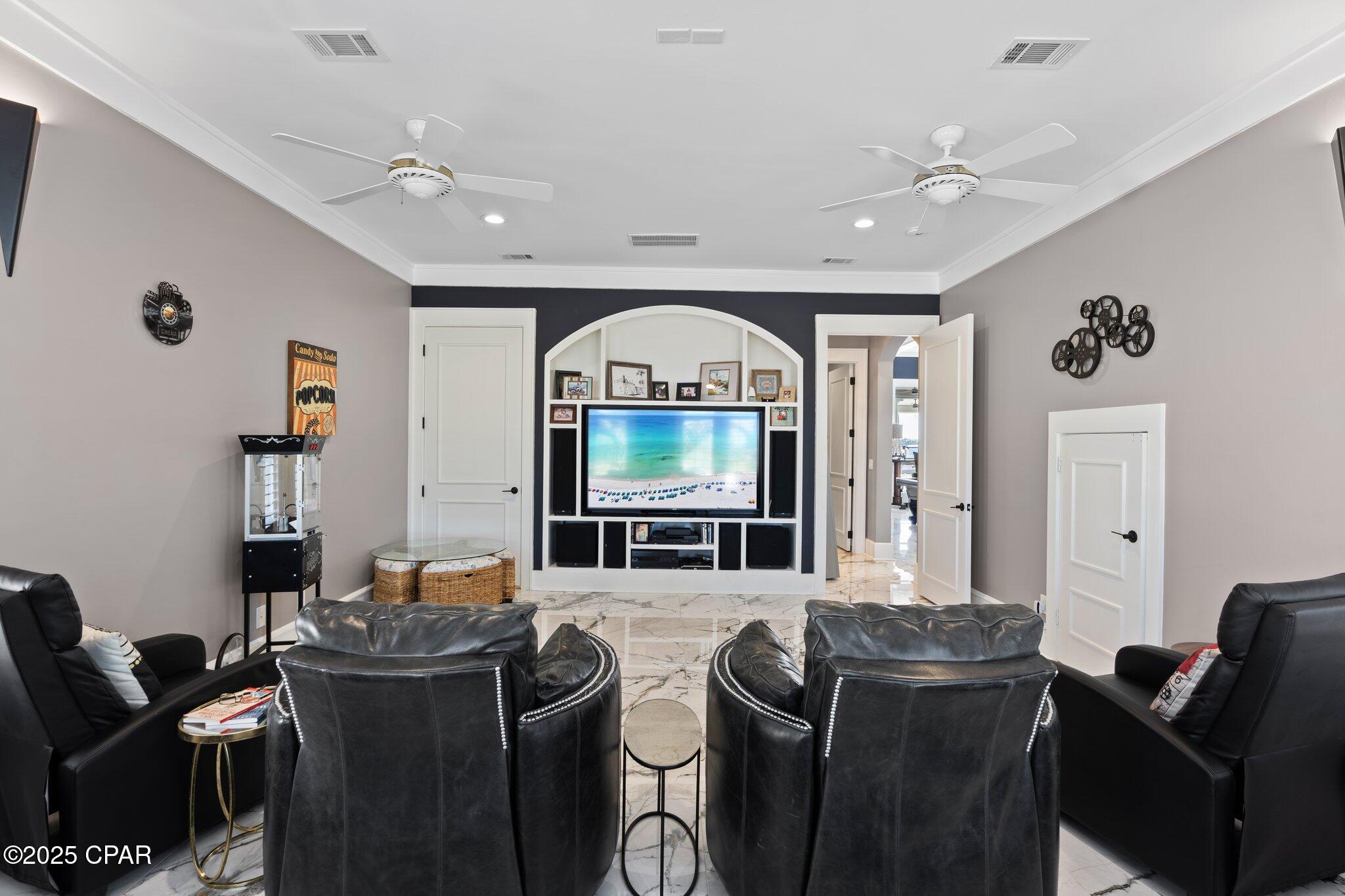 T1ccfazwmotnrzxvpcut6bclt_rbthxf_r4i4zrejx4