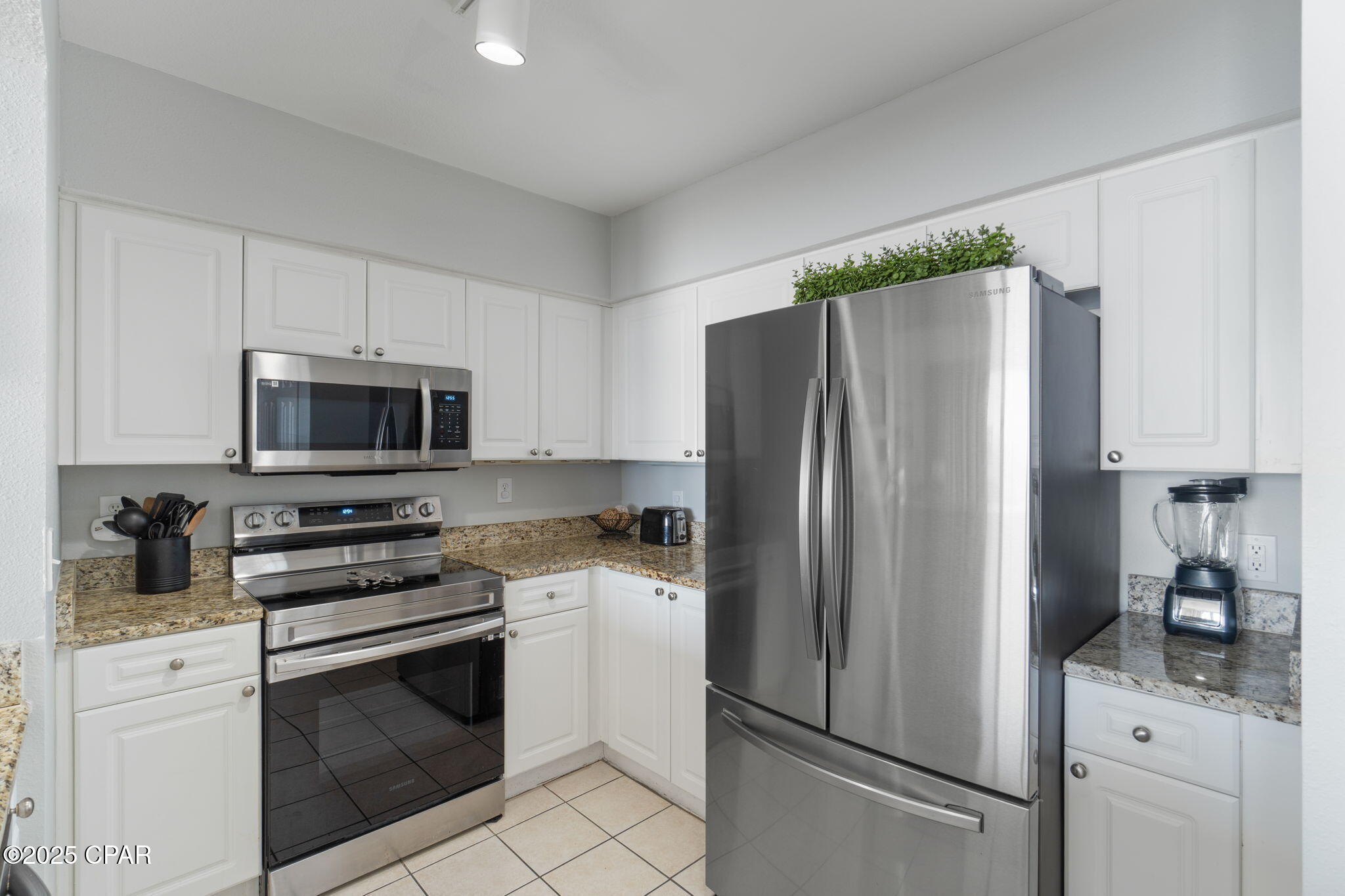 5fmjy8o98q588zrlg4iyiddarmjn02jvtviuuskzrqm