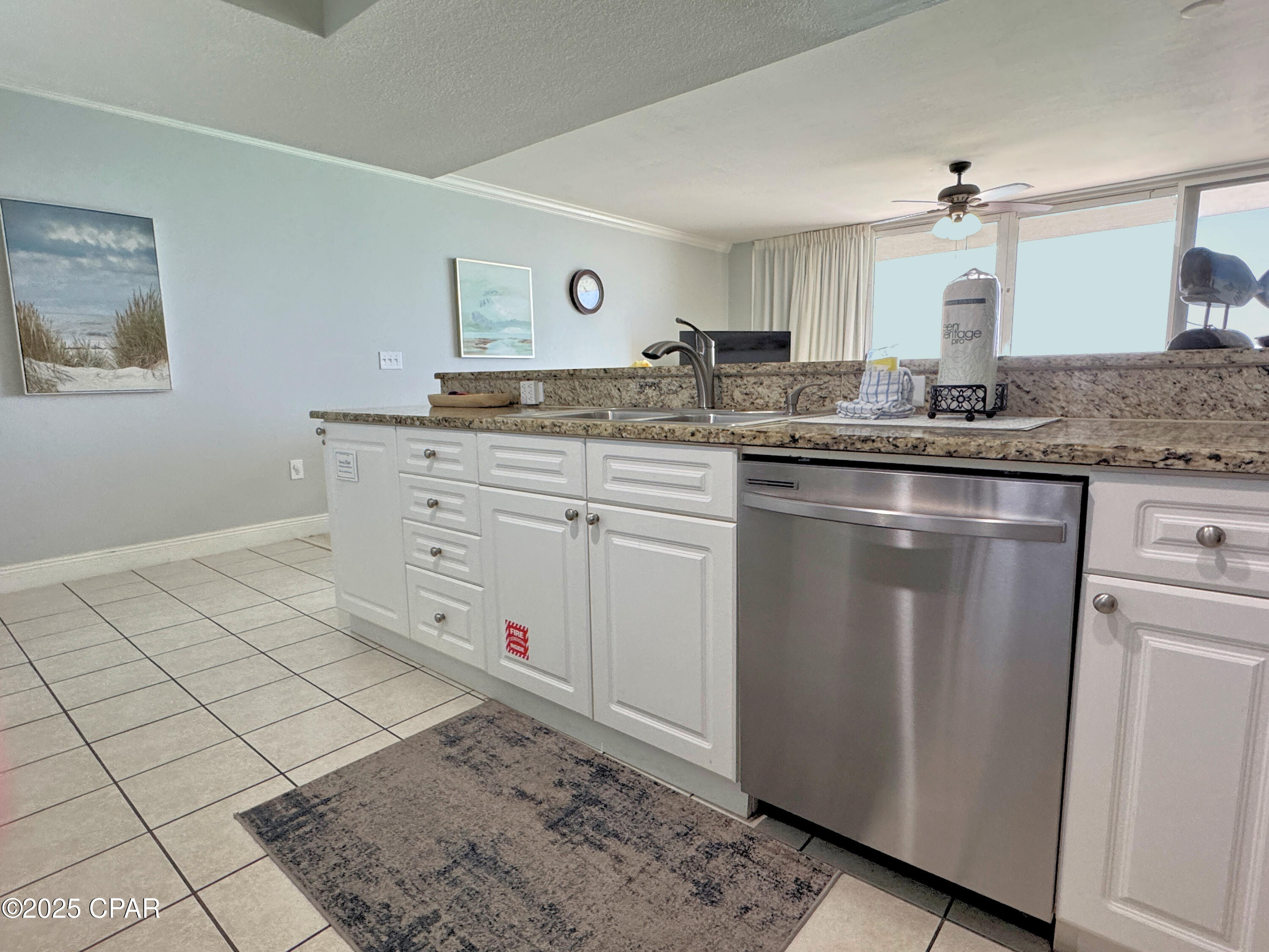 Image 15 For 14701 Front Beach Road 933