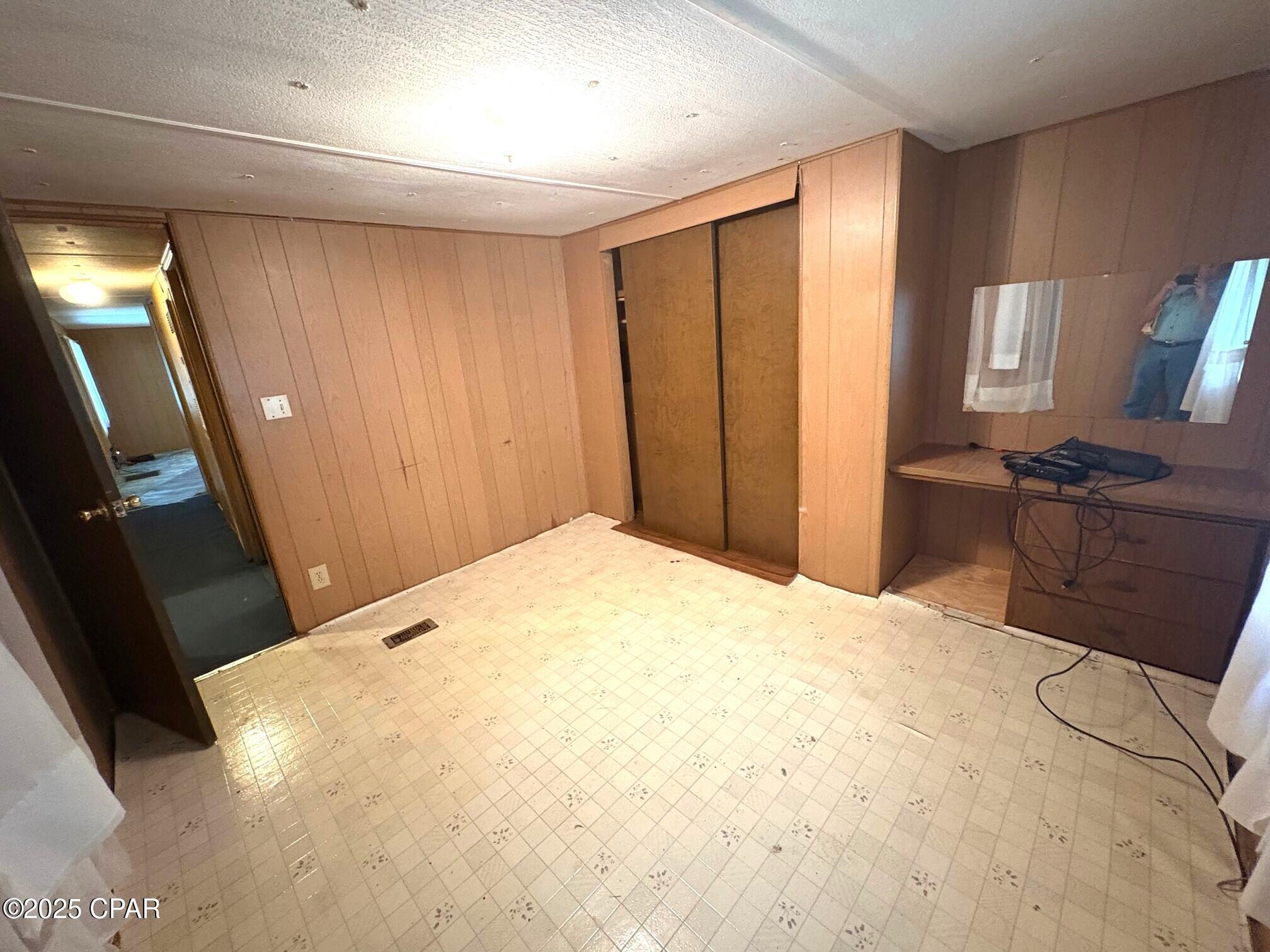 Aqijhb6n3qdo_enoi_b2hevdb5ifqliavlbsxohwjvm