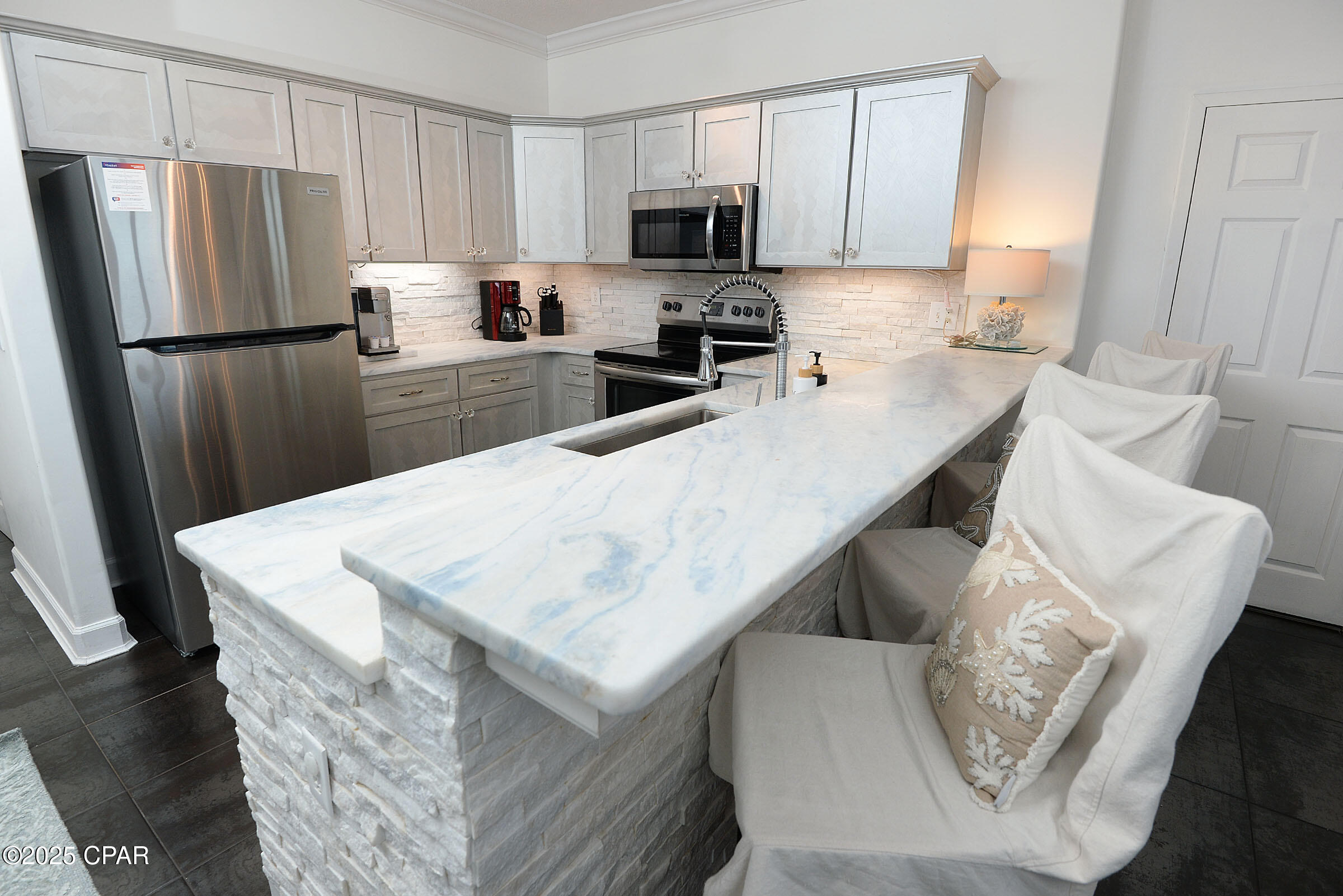 Qqv1isngqpkizjyku _rraeuruujojvj6frxwabh6fe