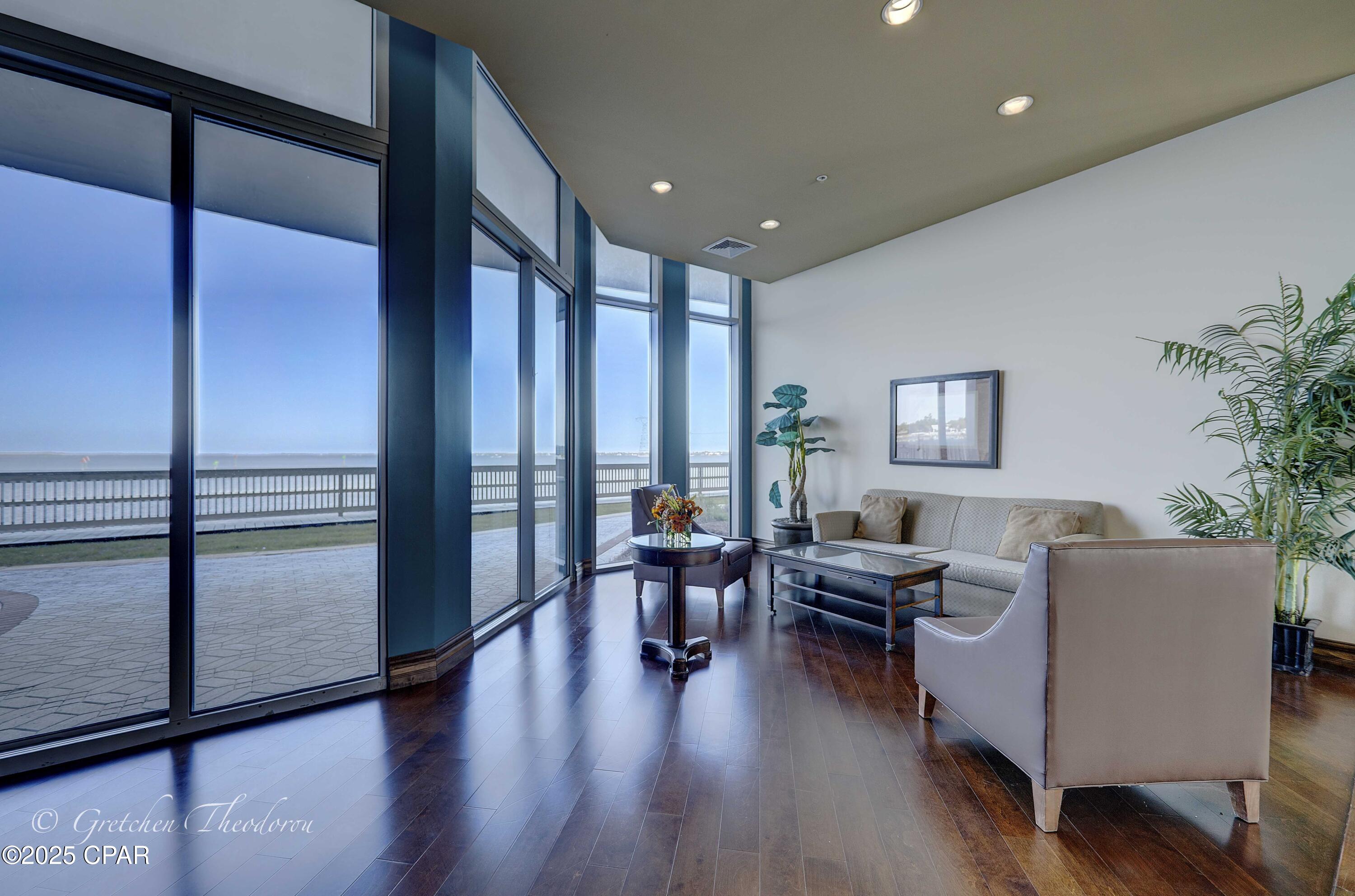 Xsgmrncmtensxx41xdjoznuiopo_qfcsnln2xmbizp8