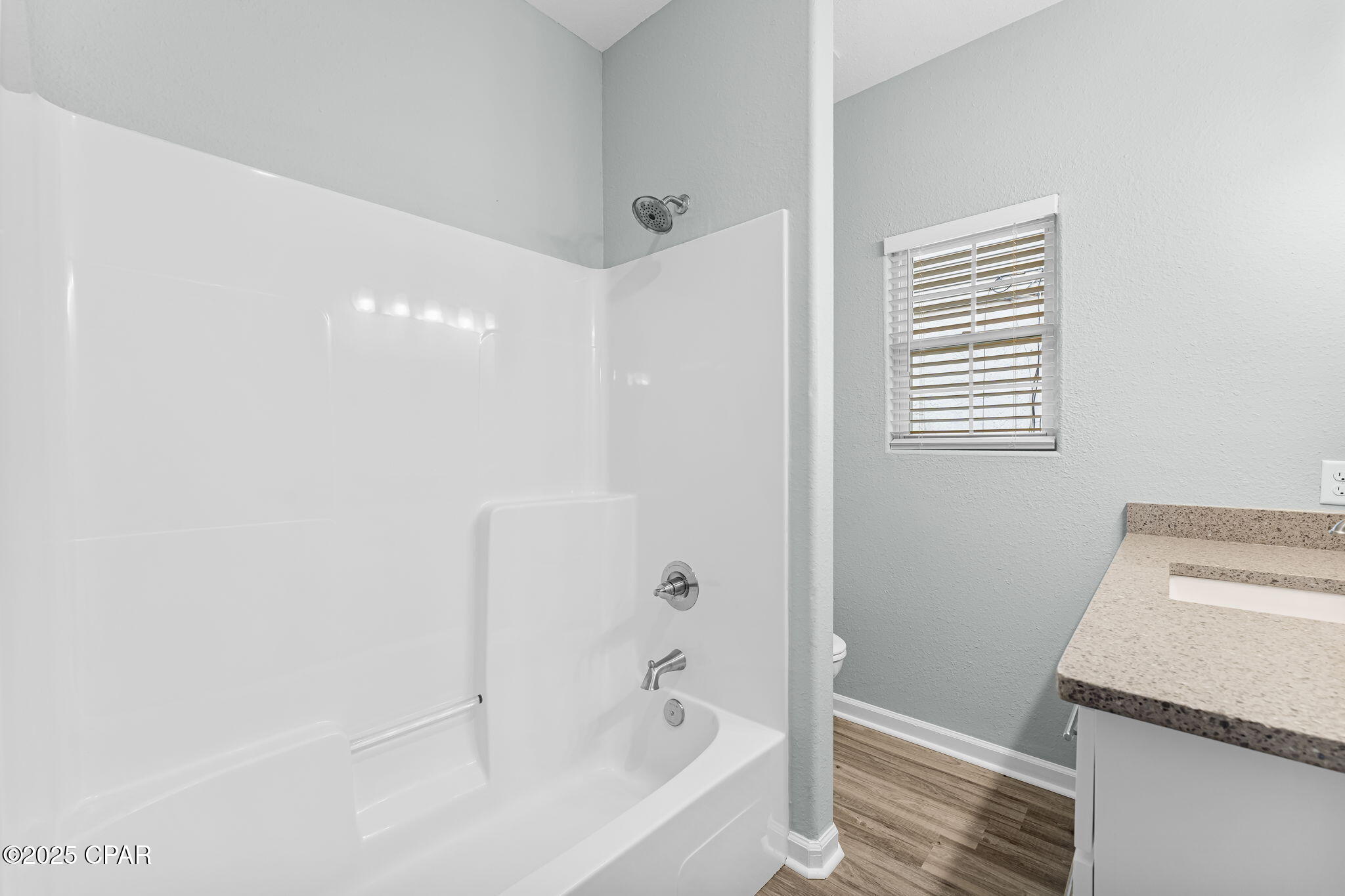 Hbzpg9uxpuvutmrwlobz8v_kzfzyw9aekwf Hngkqaw