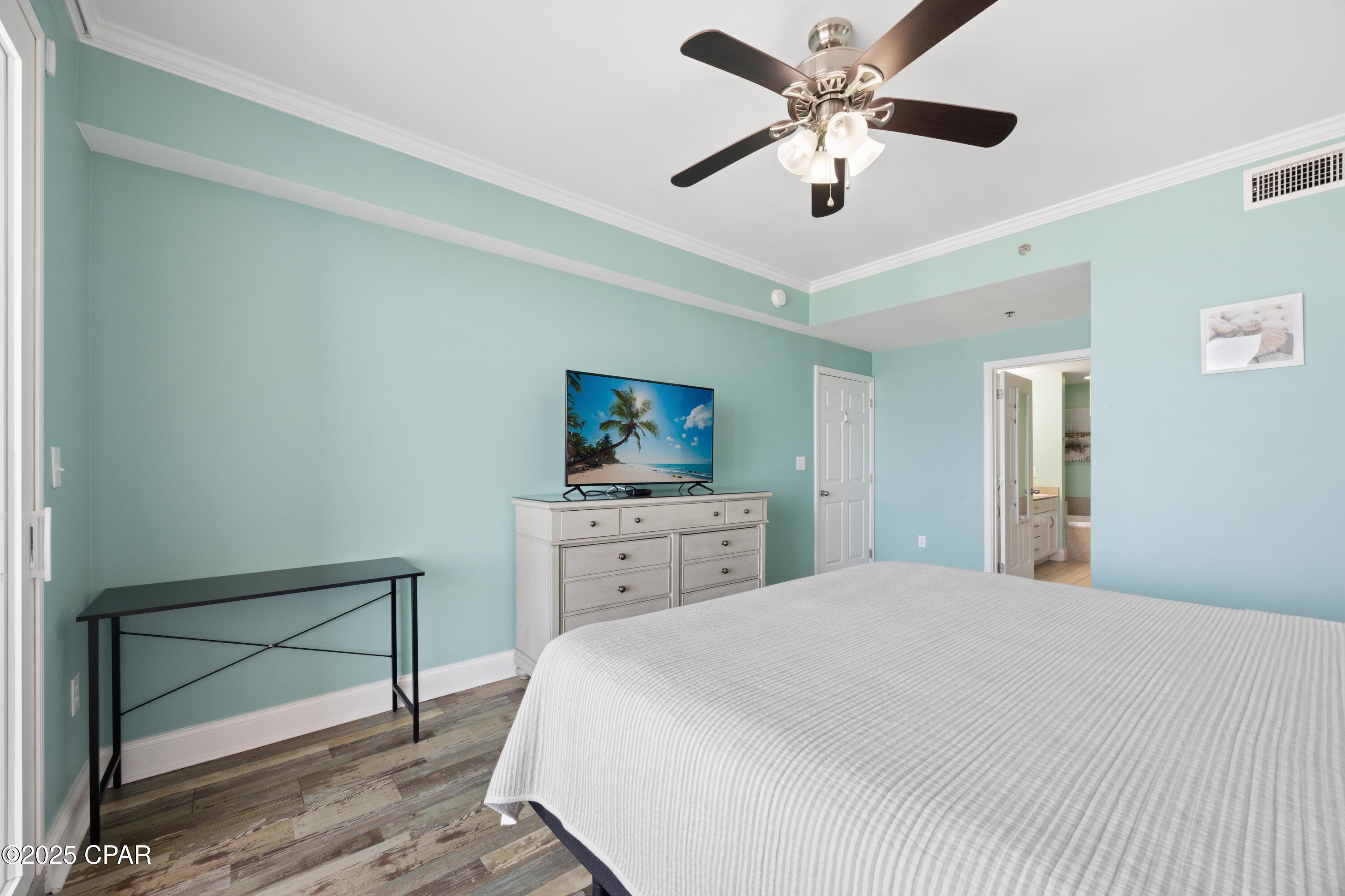 Image 35 For 9860 Thomas Drive 1825