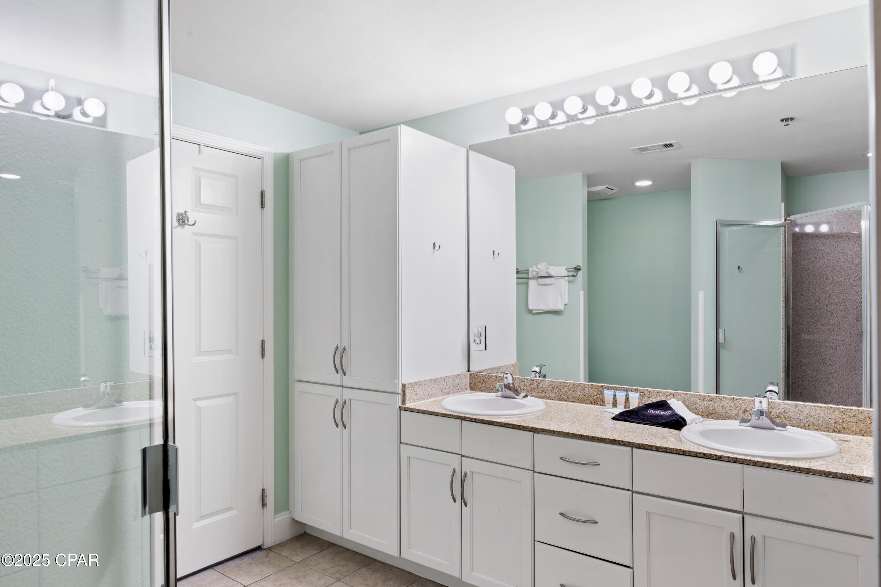 Image 39 For 9860 Thomas Drive 1825