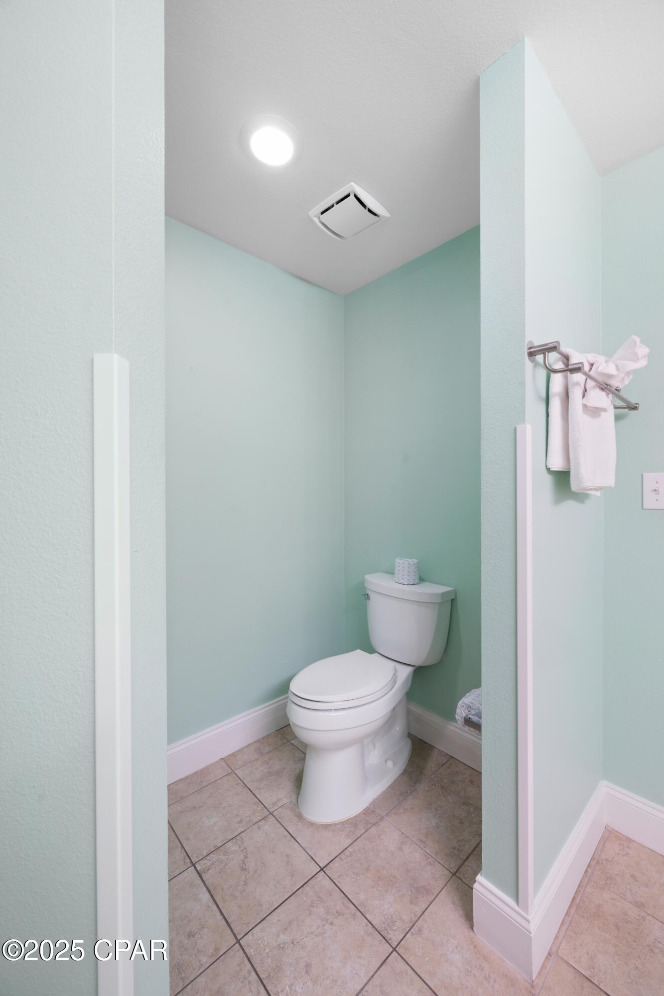 Image 40 For 9860 Thomas Drive 1825