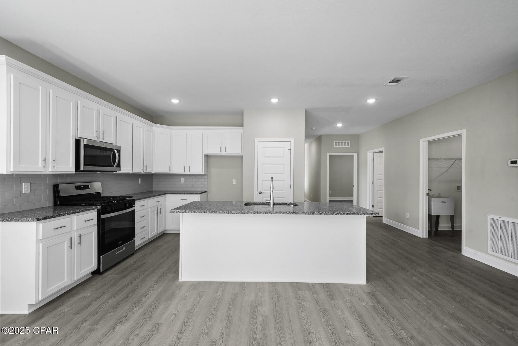 Dyhb8o58eahodicmtcfhwld_juptw3ymhyar6f0mcw4